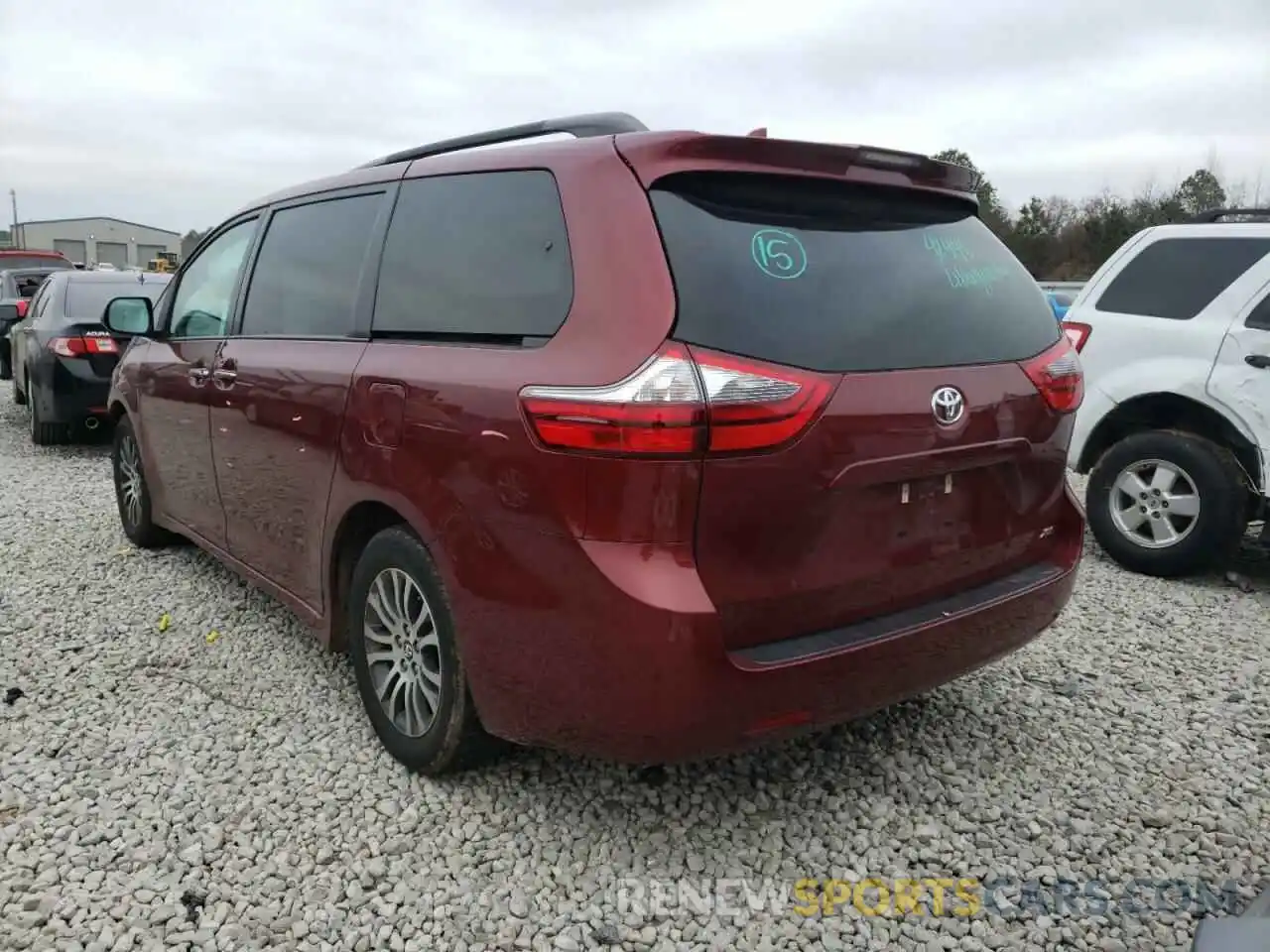 3 Photograph of a damaged car 5TDYZ3DC6LS035545 TOYOTA SIENNA 2020