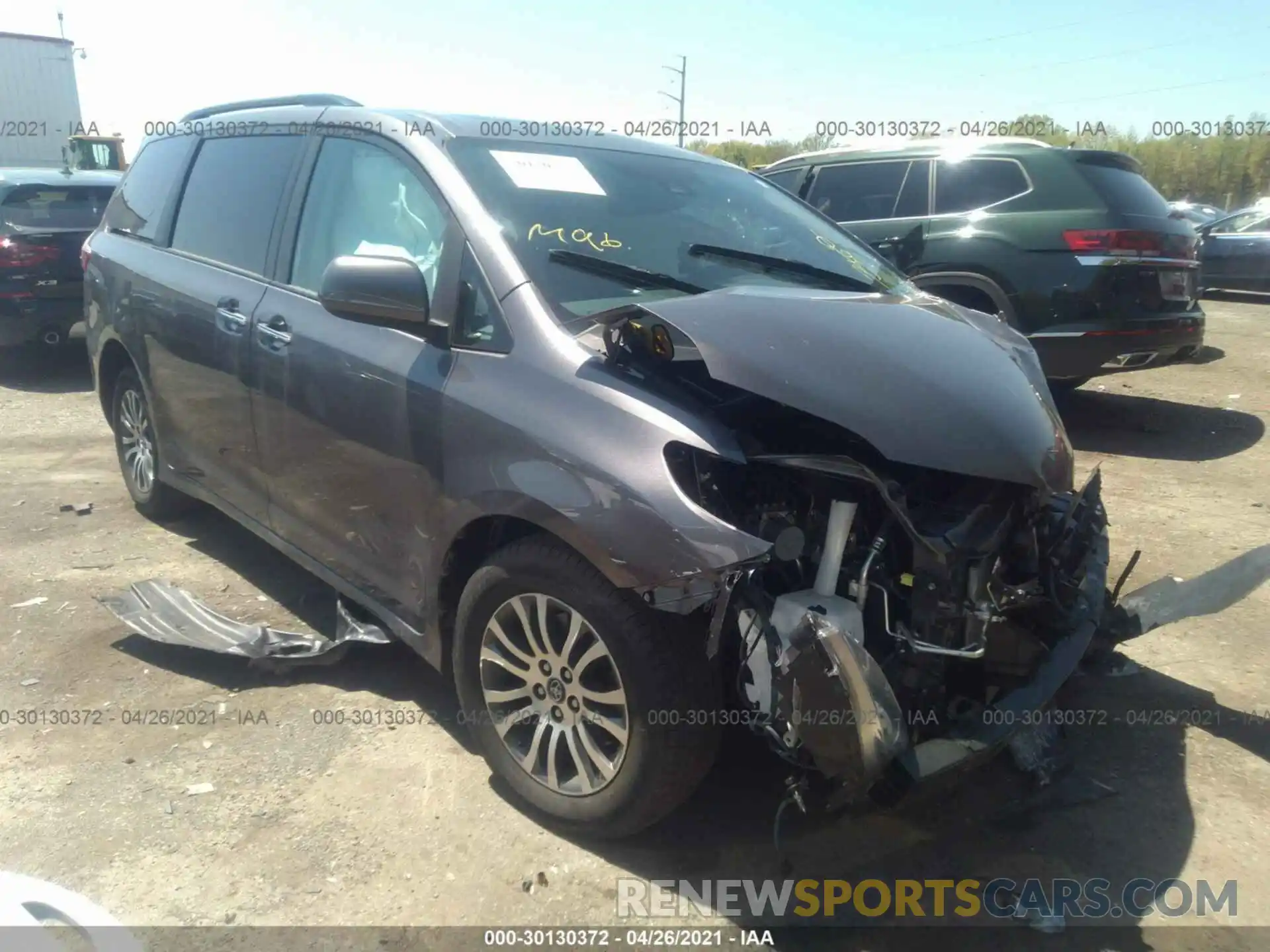 1 Photograph of a damaged car 5TDYZ3DC6LS048697 TOYOTA SIENNA 2020