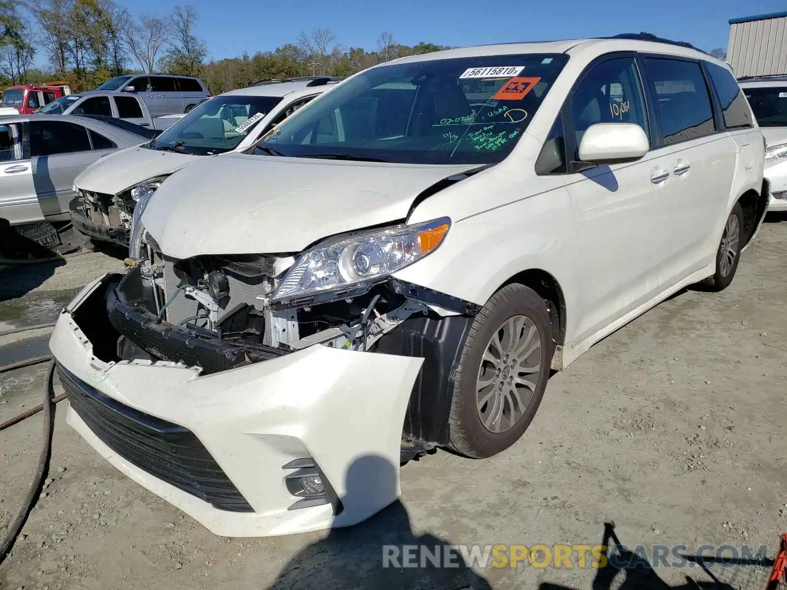 2 Photograph of a damaged car 5TDYZ3DC6LS057383 TOYOTA SIENNA 2020