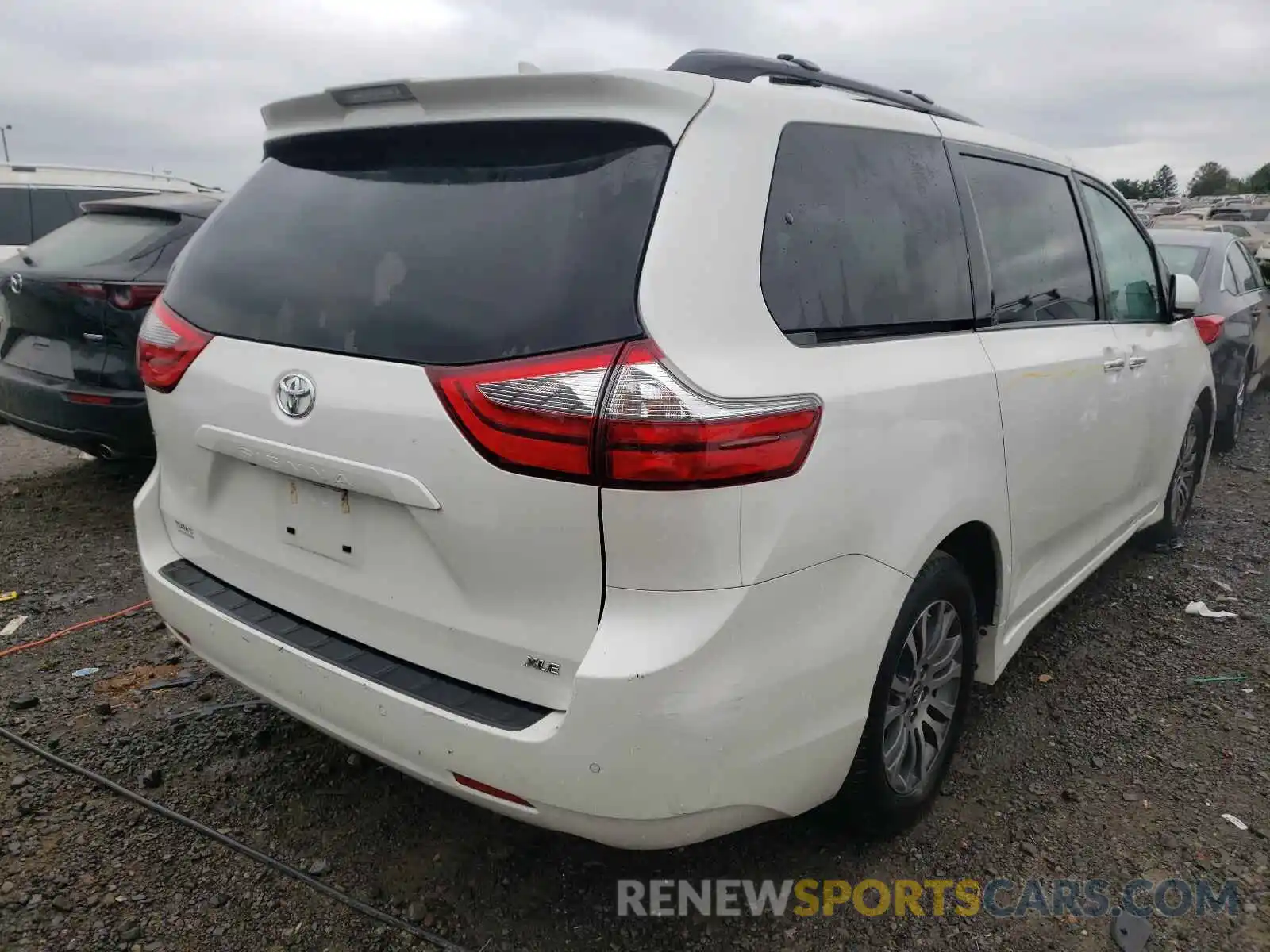 4 Фотография поврежденного автомобиля 5TDYZ3DC6LS057528 TOYOTA SIENNA 2020