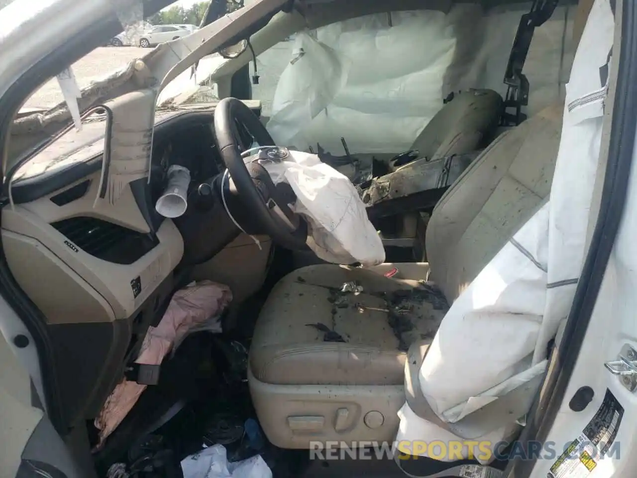 5 Photograph of a damaged car 5TDYZ3DC6LS059148 TOYOTA SIENNA 2020