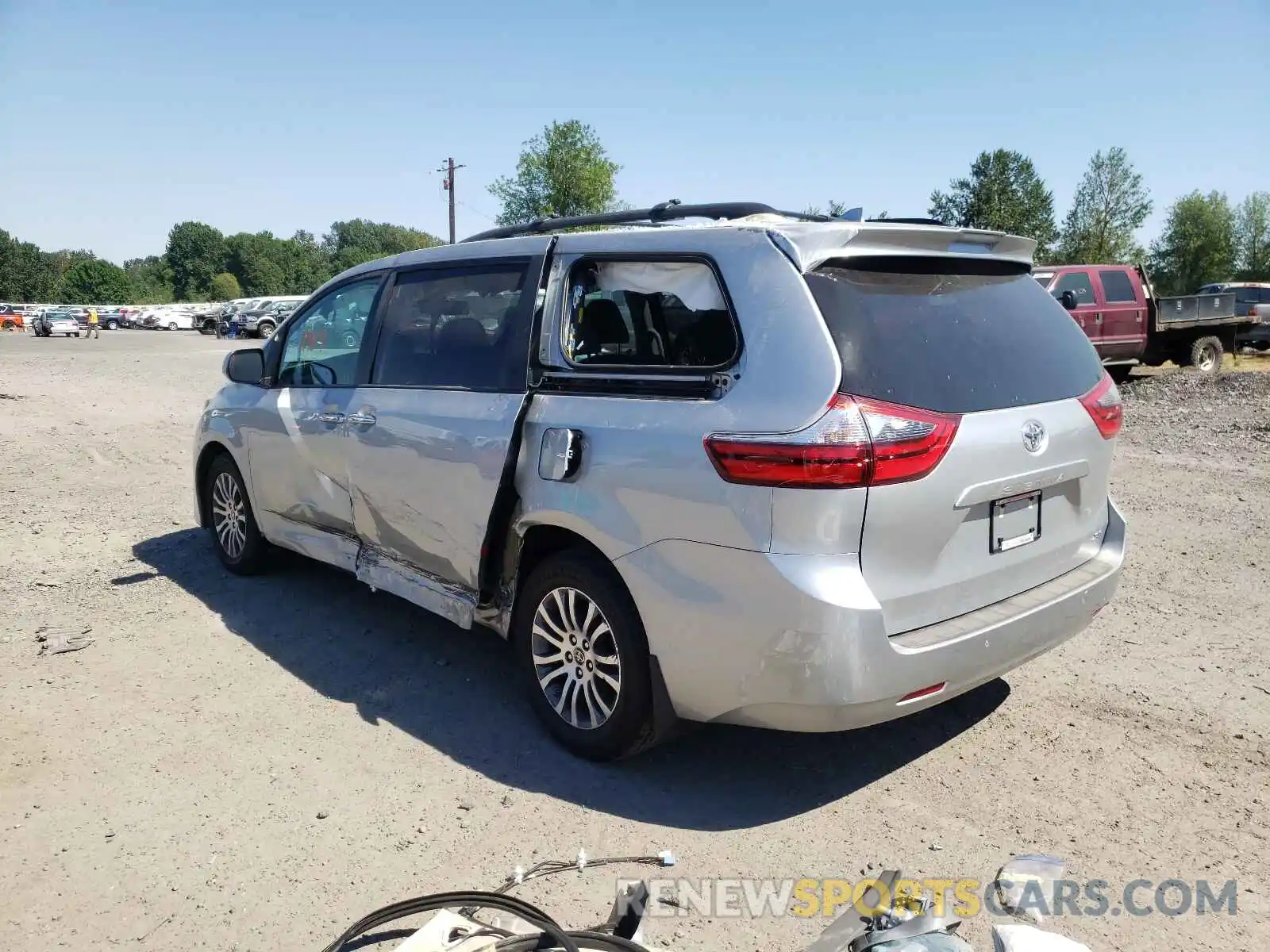 3 Фотография поврежденного автомобиля 5TDYZ3DC6LS074409 TOYOTA SIENNA 2020