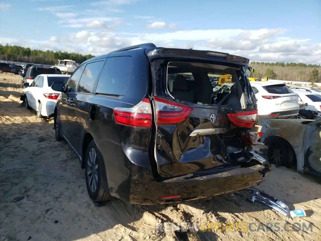 3 Photograph of a damaged car 5TDYZ3DC6LS081165 TOYOTA SIENNA 2020