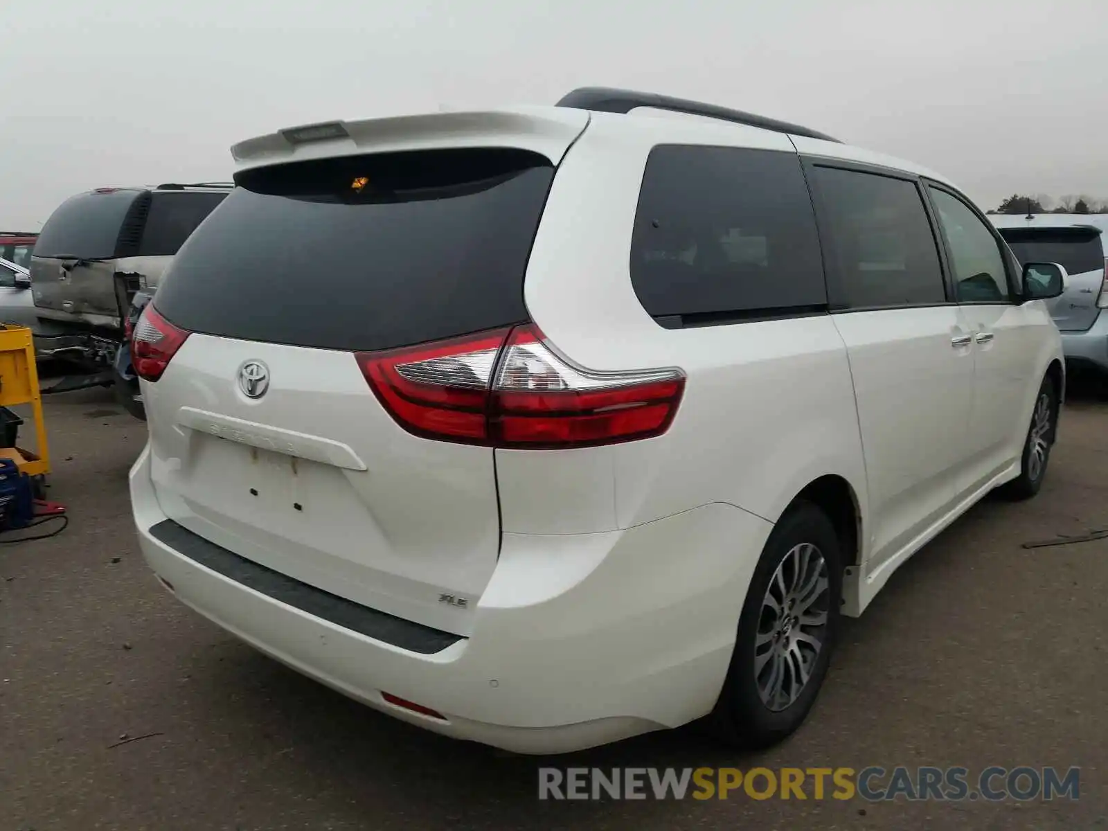 4 Фотография поврежденного автомобиля 5TDYZ3DC7LS034582 TOYOTA SIENNA 2020