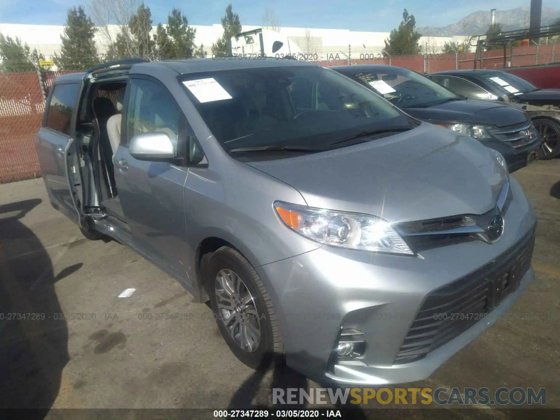 1 Photograph of a damaged car 5TDYZ3DC7LS041368 TOYOTA SIENNA 2020