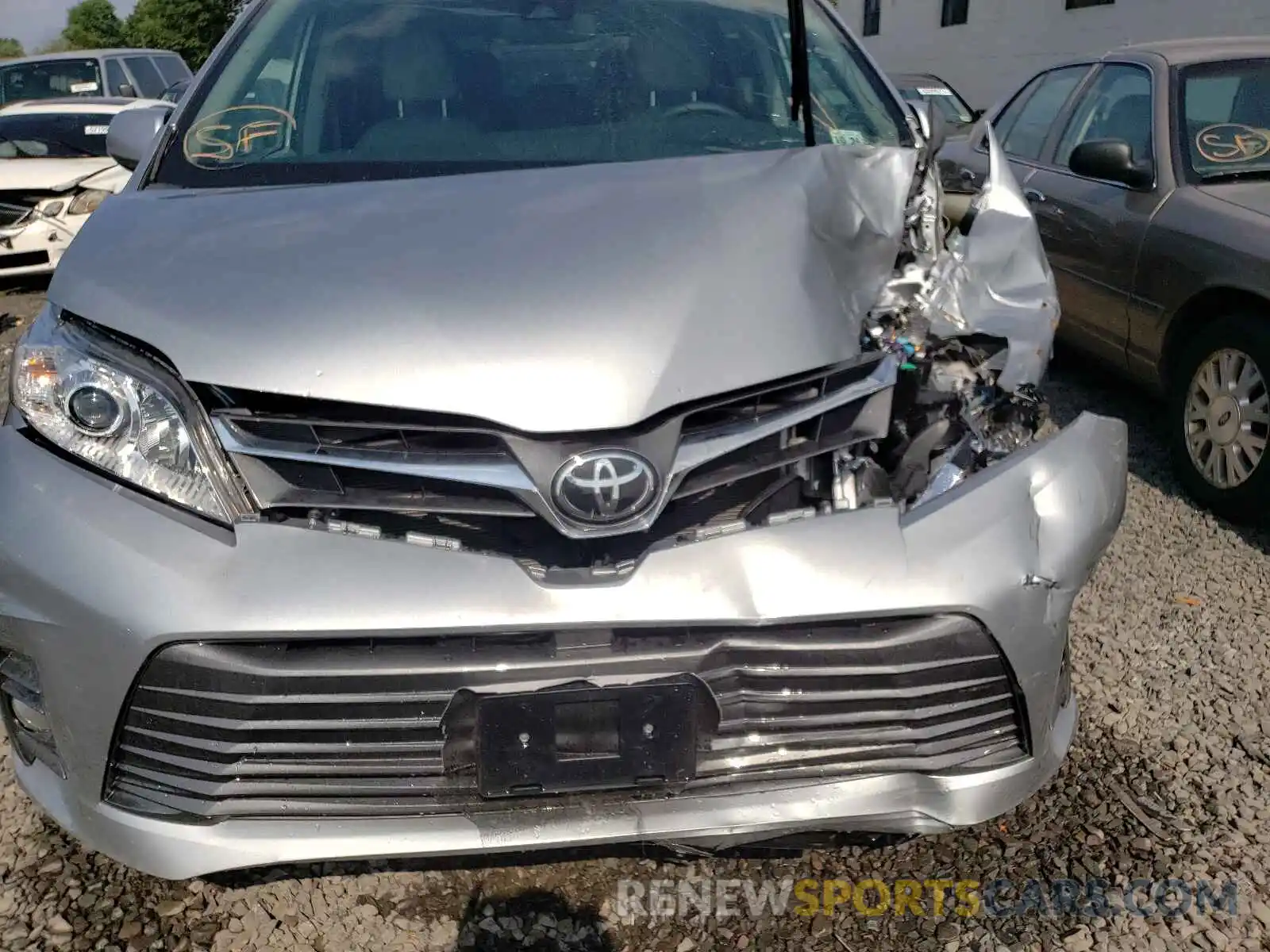 9 Photograph of a damaged car 5TDYZ3DC7LS042486 TOYOTA SIENNA 2020