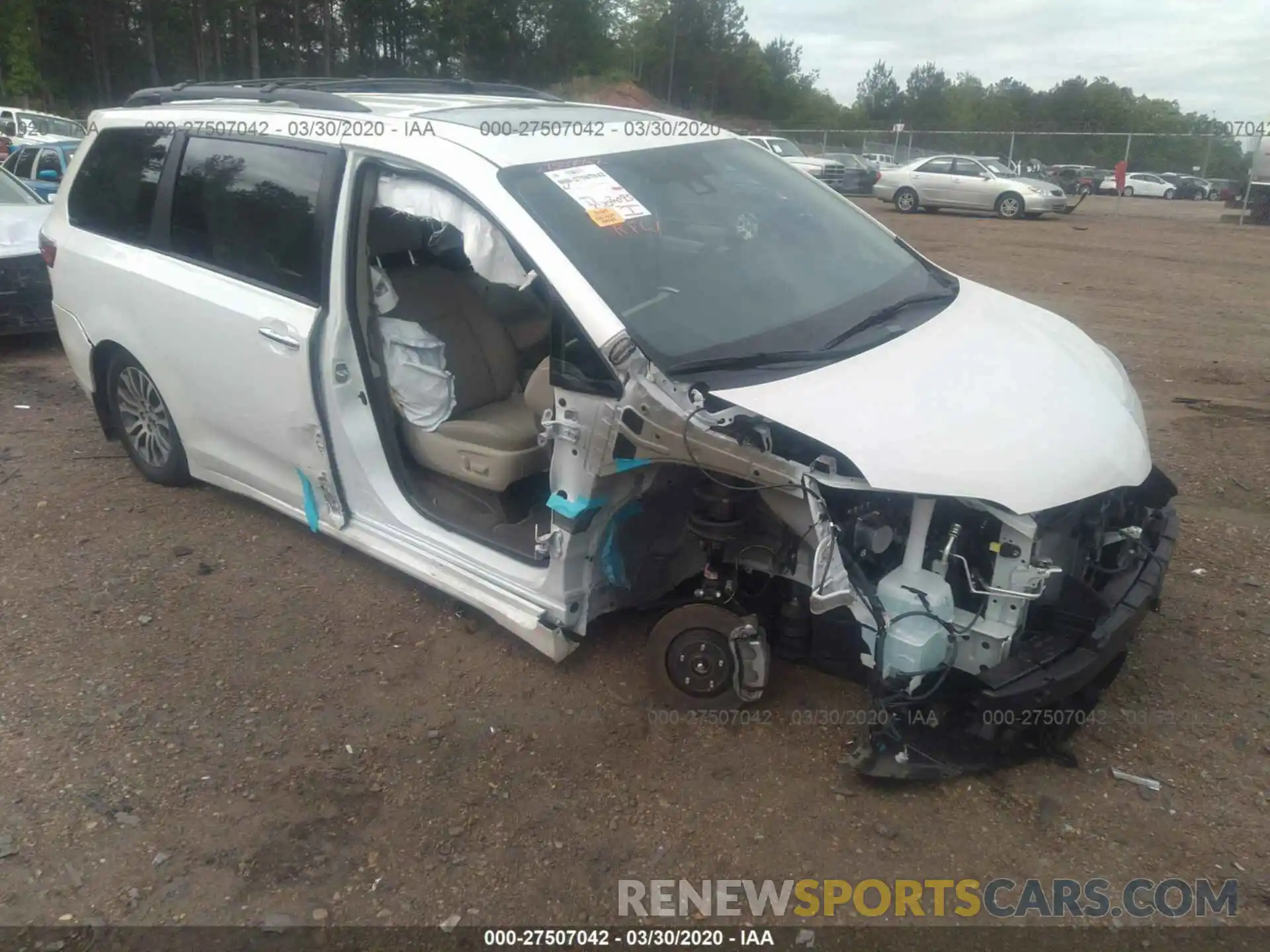 1 Photograph of a damaged car 5TDYZ3DC7LS047994 TOYOTA SIENNA 2020