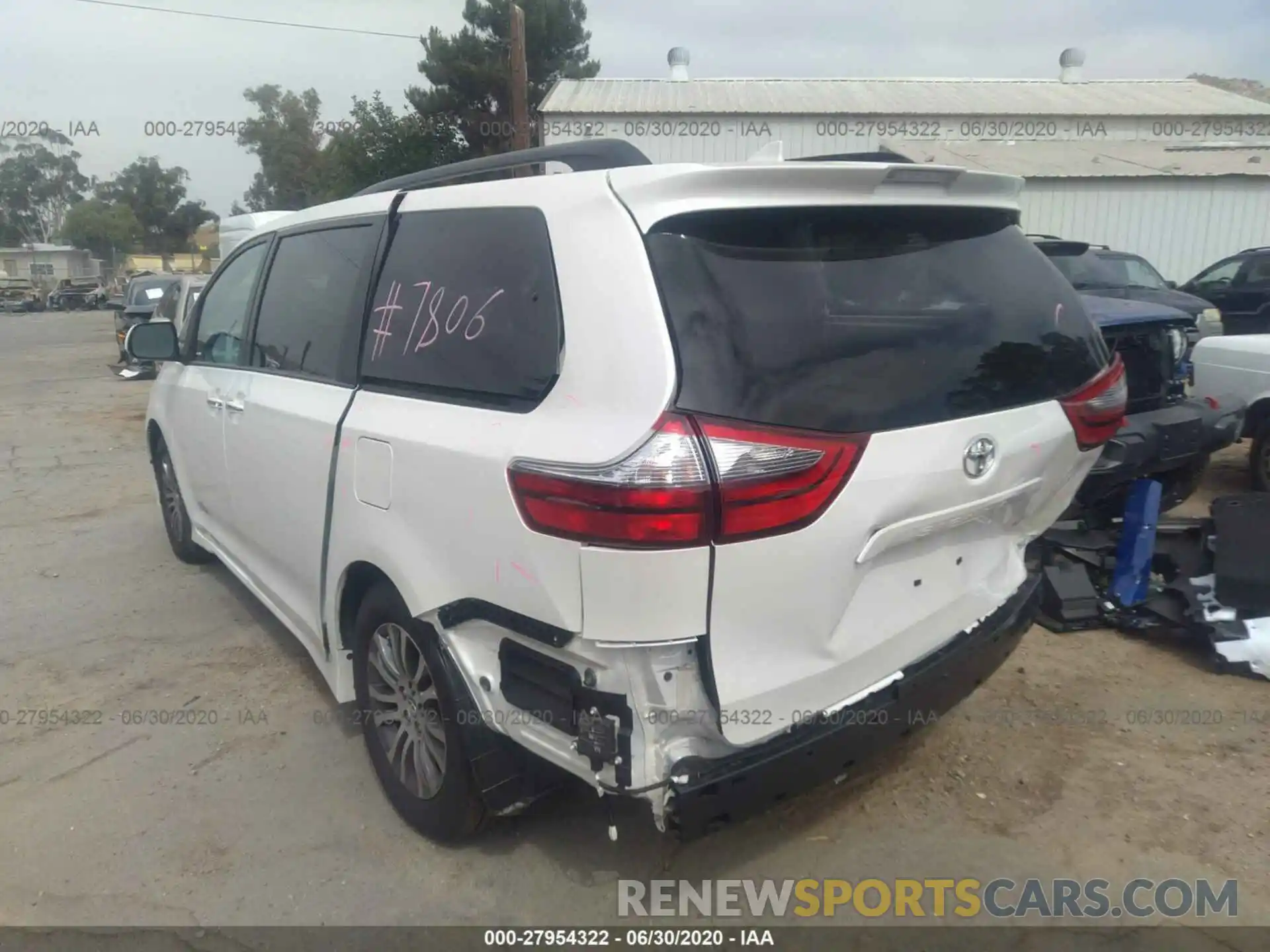 3 Photograph of a damaged car 5TDYZ3DC7LS052080 TOYOTA SIENNA 2020