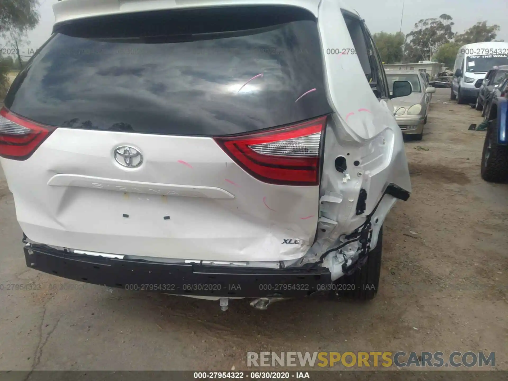 6 Photograph of a damaged car 5TDYZ3DC7LS052080 TOYOTA SIENNA 2020