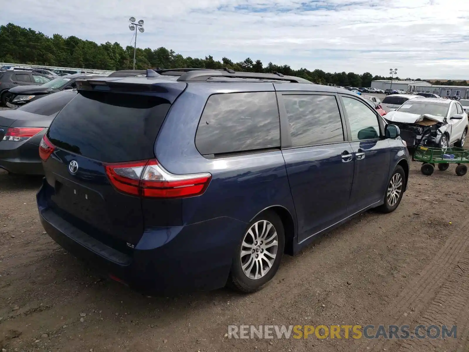 4 Фотография поврежденного автомобиля 5TDYZ3DC7LS052970 TOYOTA SIENNA 2020