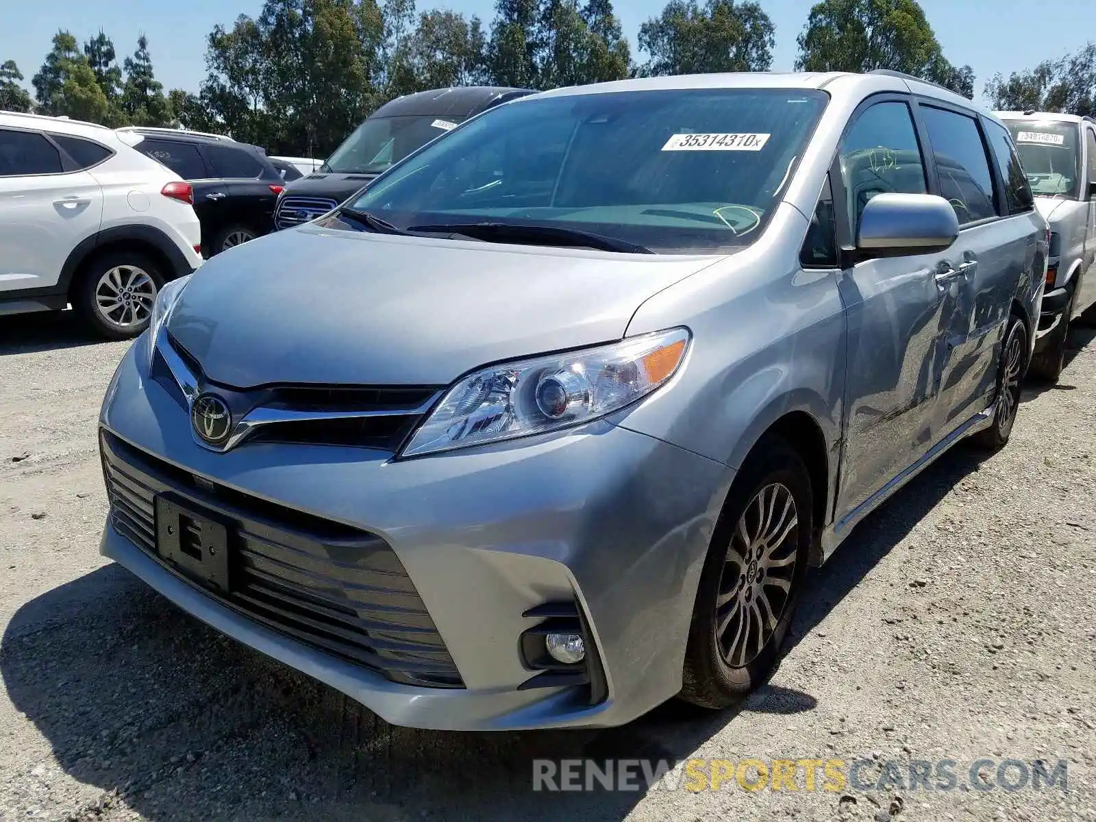 2 Photograph of a damaged car 5TDYZ3DC7LS055920 TOYOTA SIENNA 2020