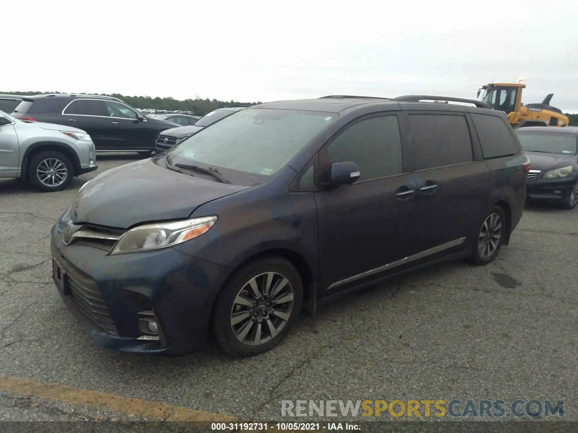 2 Photograph of a damaged car 5TDYZ3DC7LS056209 TOYOTA SIENNA 2020