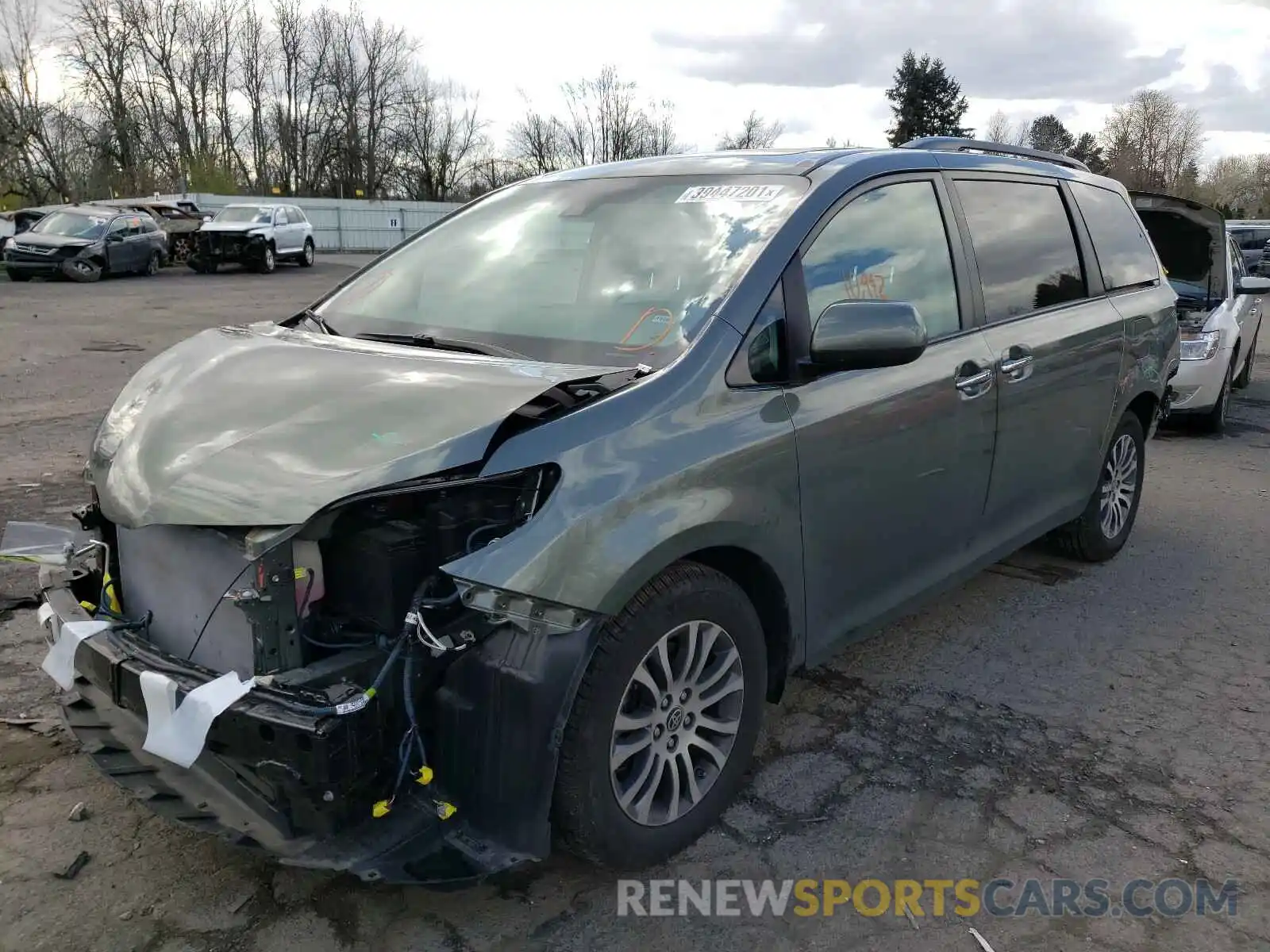 2 Photograph of a damaged car 5TDYZ3DC7LS058073 TOYOTA SIENNA 2020