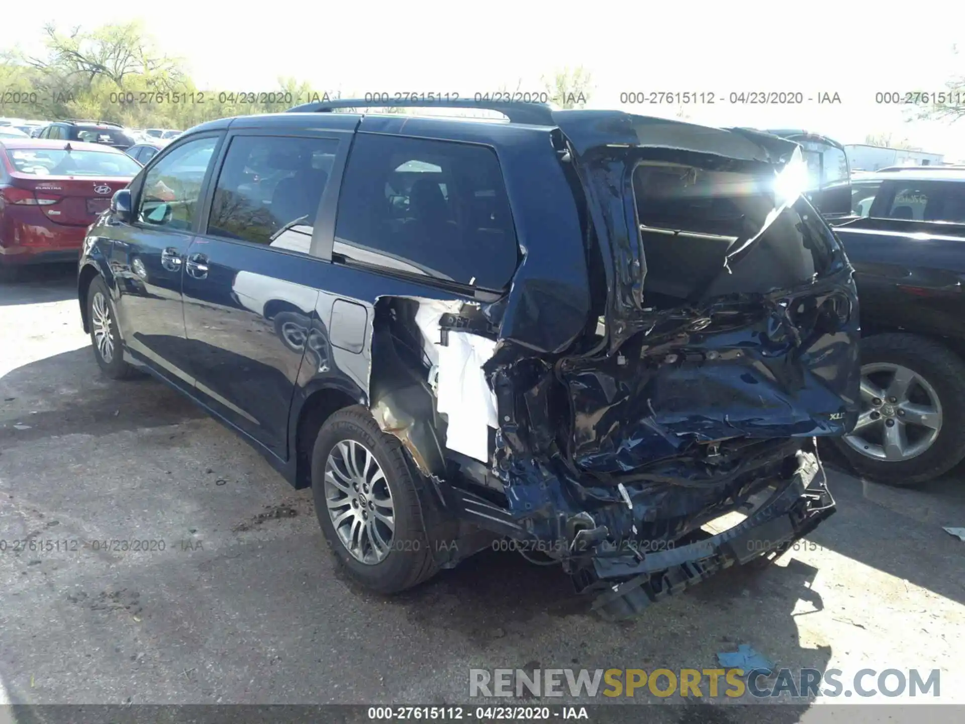 3 Photograph of a damaged car 5TDYZ3DC7LS062995 TOYOTA SIENNA 2020