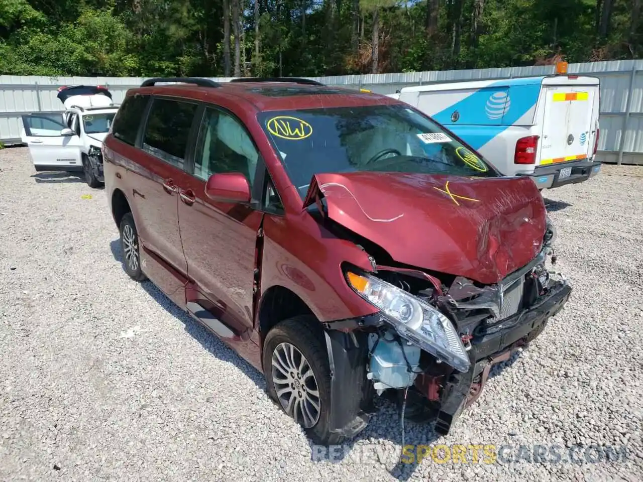 1 Photograph of a damaged car 5TDYZ3DC7LS086410 TOYOTA SIENNA 2020