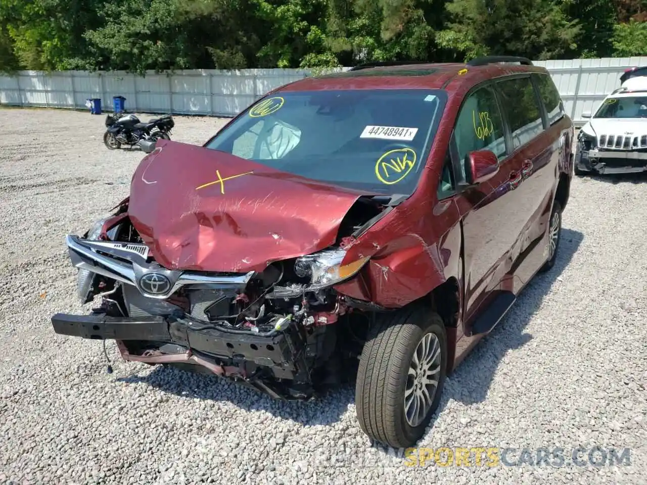 2 Photograph of a damaged car 5TDYZ3DC7LS086410 TOYOTA SIENNA 2020