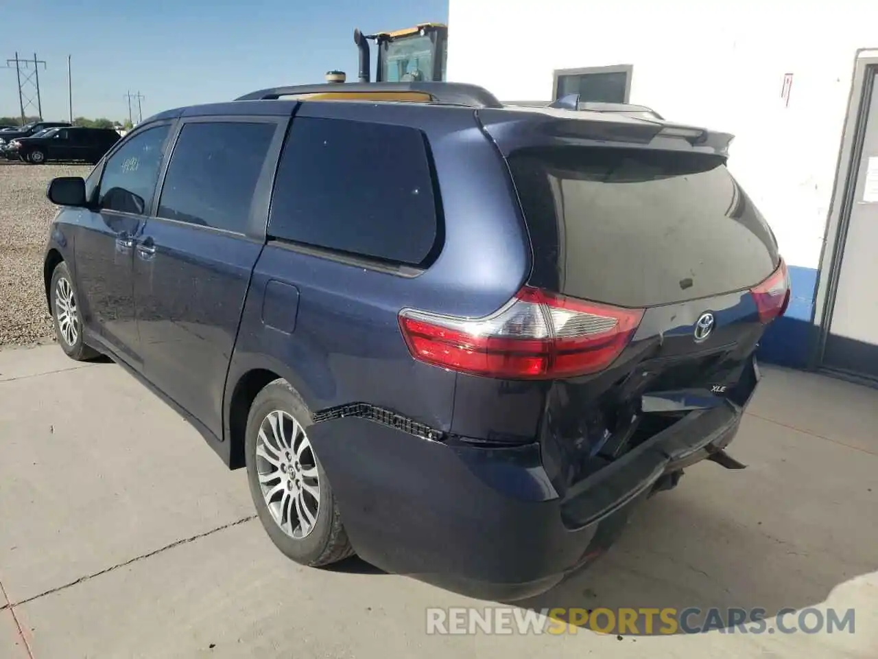 3 Фотография поврежденного автомобиля 5TDYZ3DC8LS029729 TOYOTA SIENNA 2020