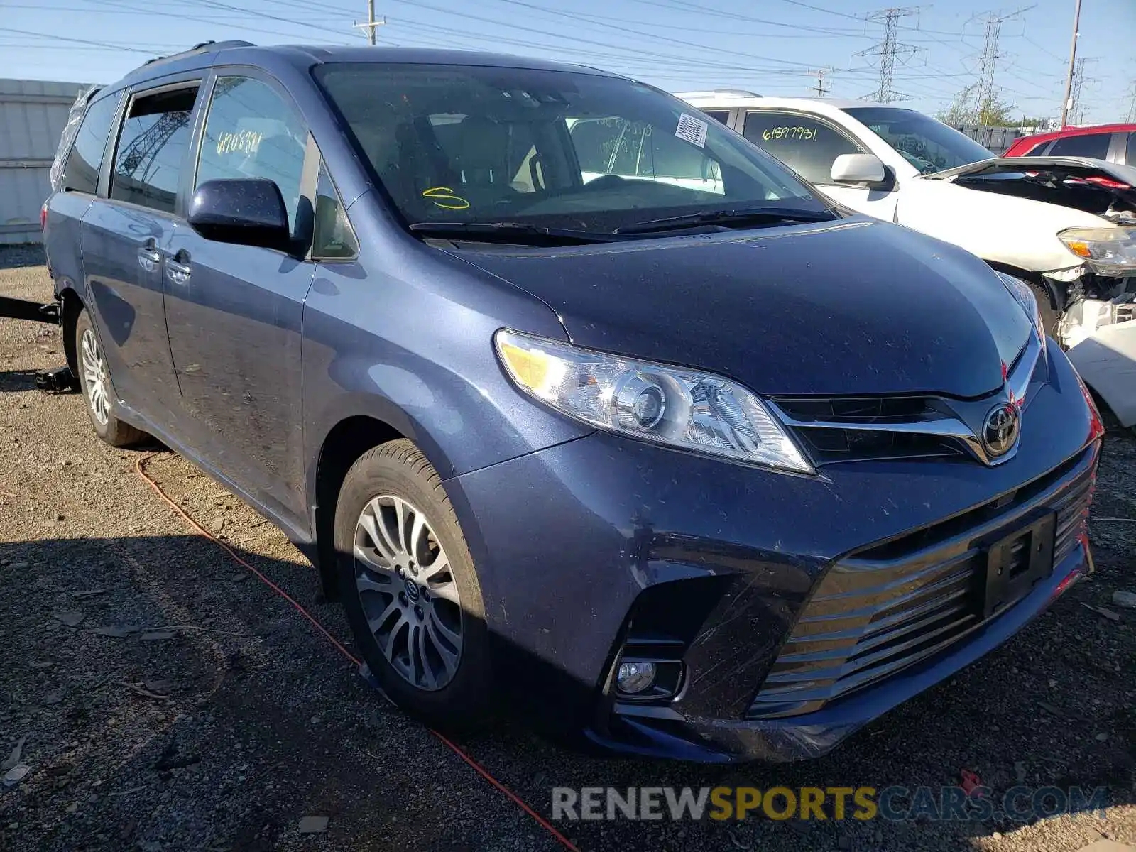 1 Photograph of a damaged car 5TDYZ3DC8LS031772 TOYOTA SIENNA 2020