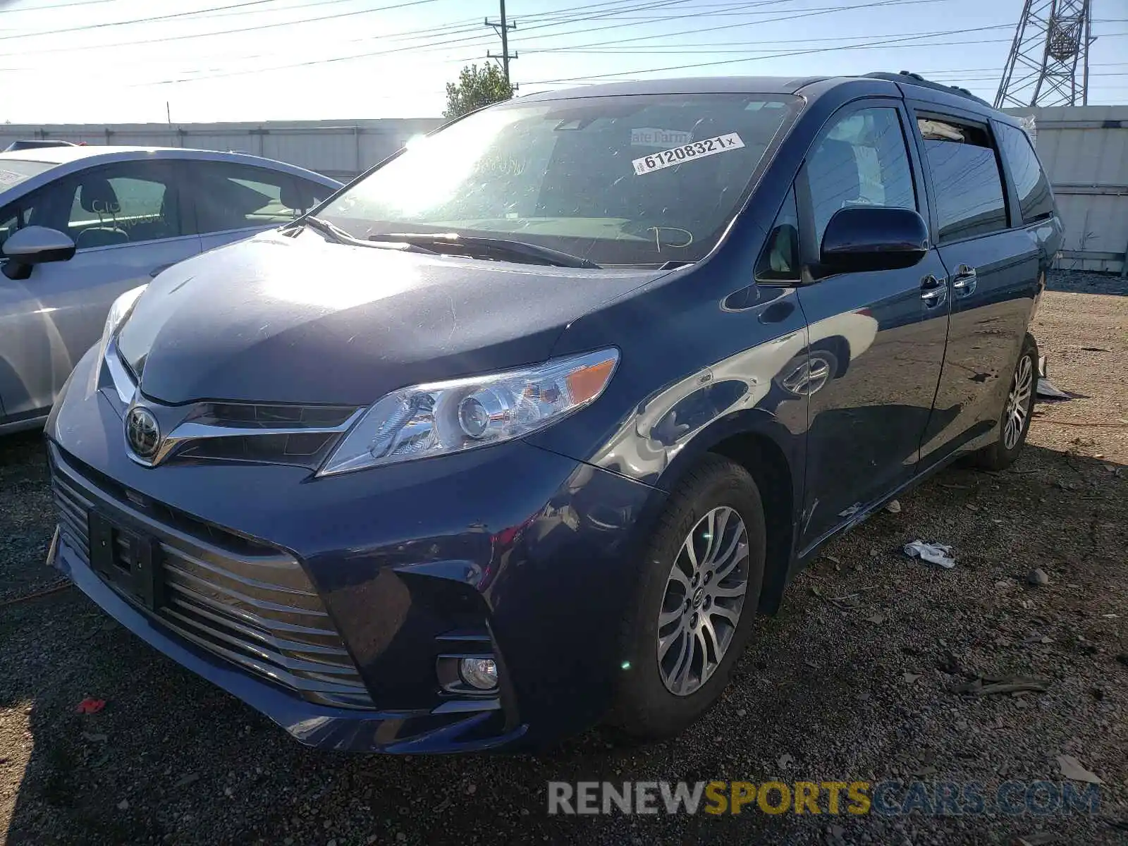 2 Photograph of a damaged car 5TDYZ3DC8LS031772 TOYOTA SIENNA 2020