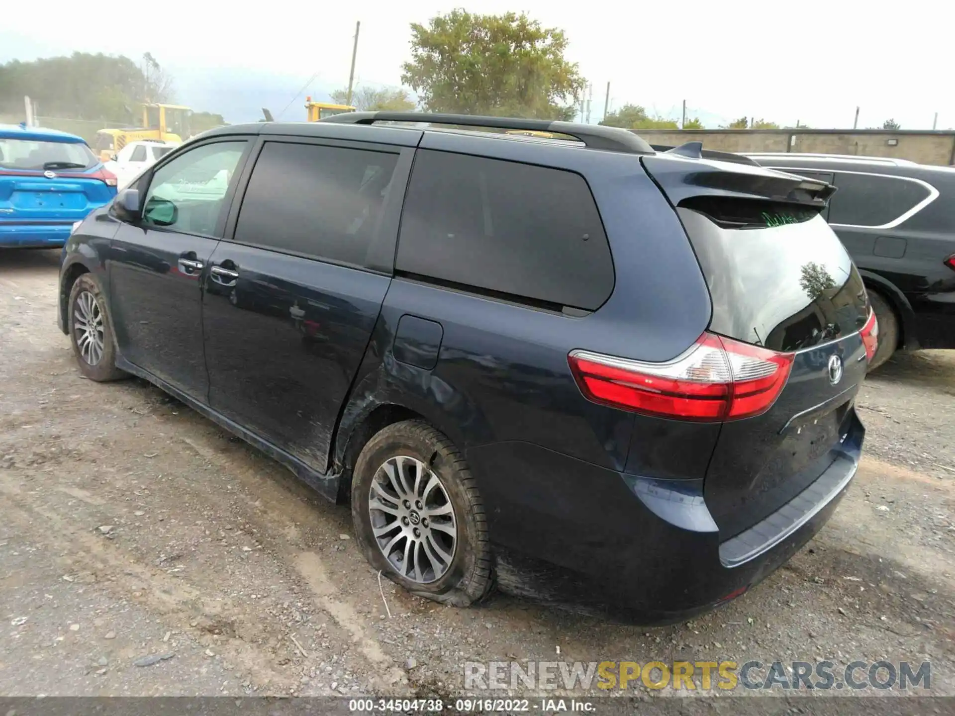 3 Фотография поврежденного автомобиля 5TDYZ3DC8LS033893 TOYOTA SIENNA 2020