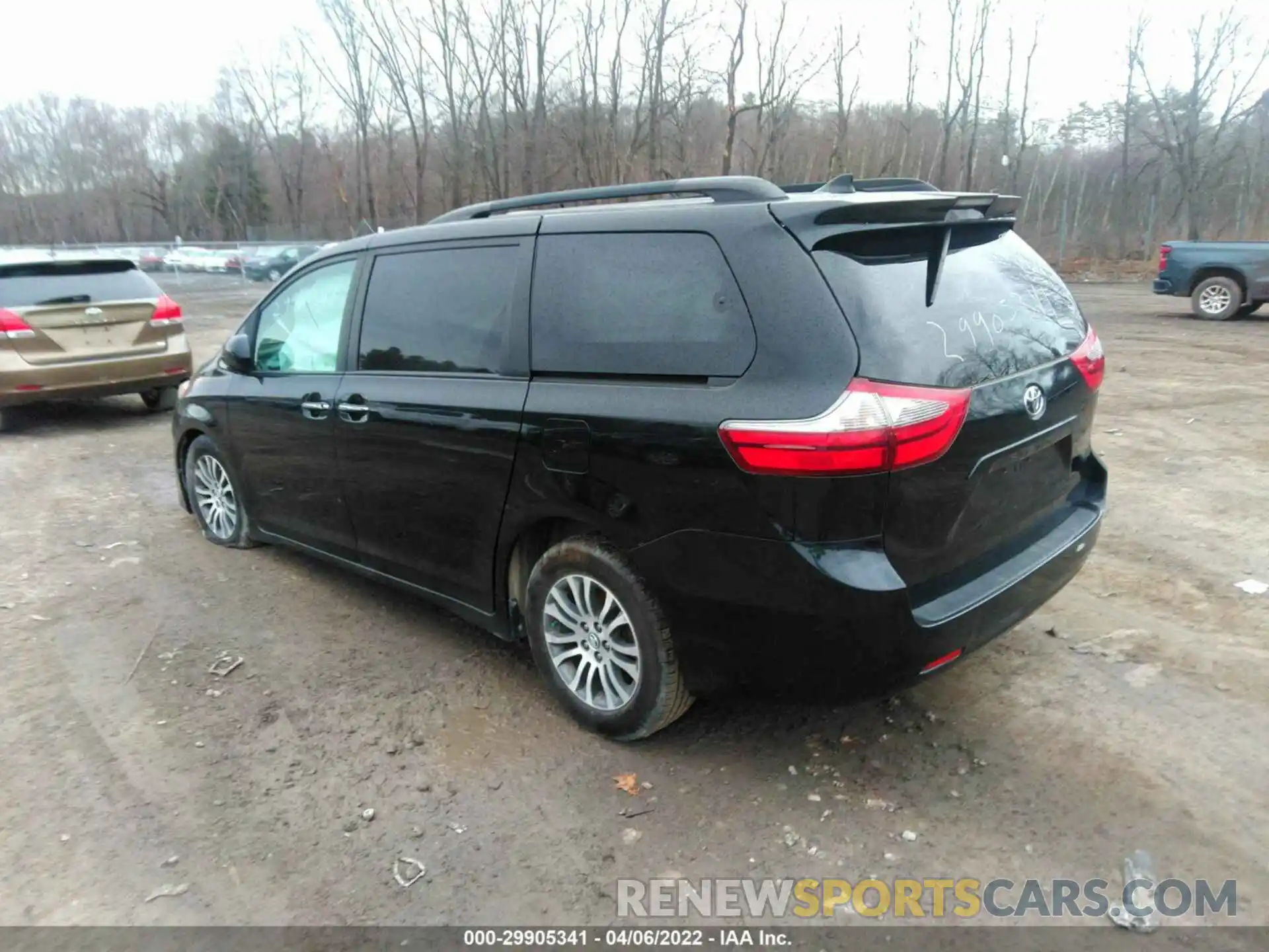 3 Фотография поврежденного автомобиля 5TDYZ3DC8LS034834 TOYOTA SIENNA 2020