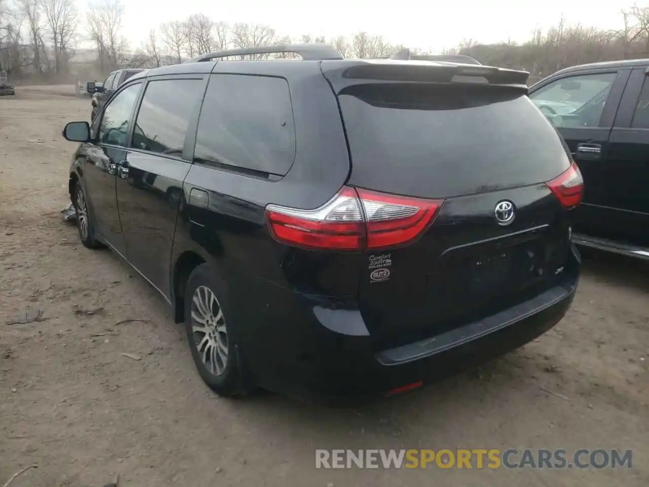 3 Photograph of a damaged car 5TDYZ3DC8LS035191 TOYOTA SIENNA 2020