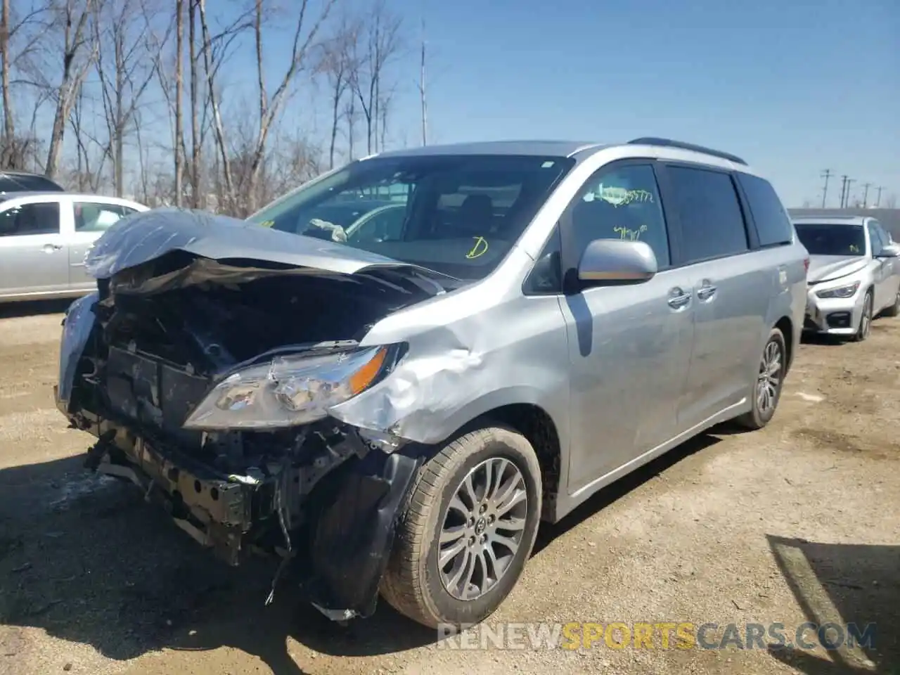 2 Photograph of a damaged car 5TDYZ3DC8LS046868 TOYOTA SIENNA 2020