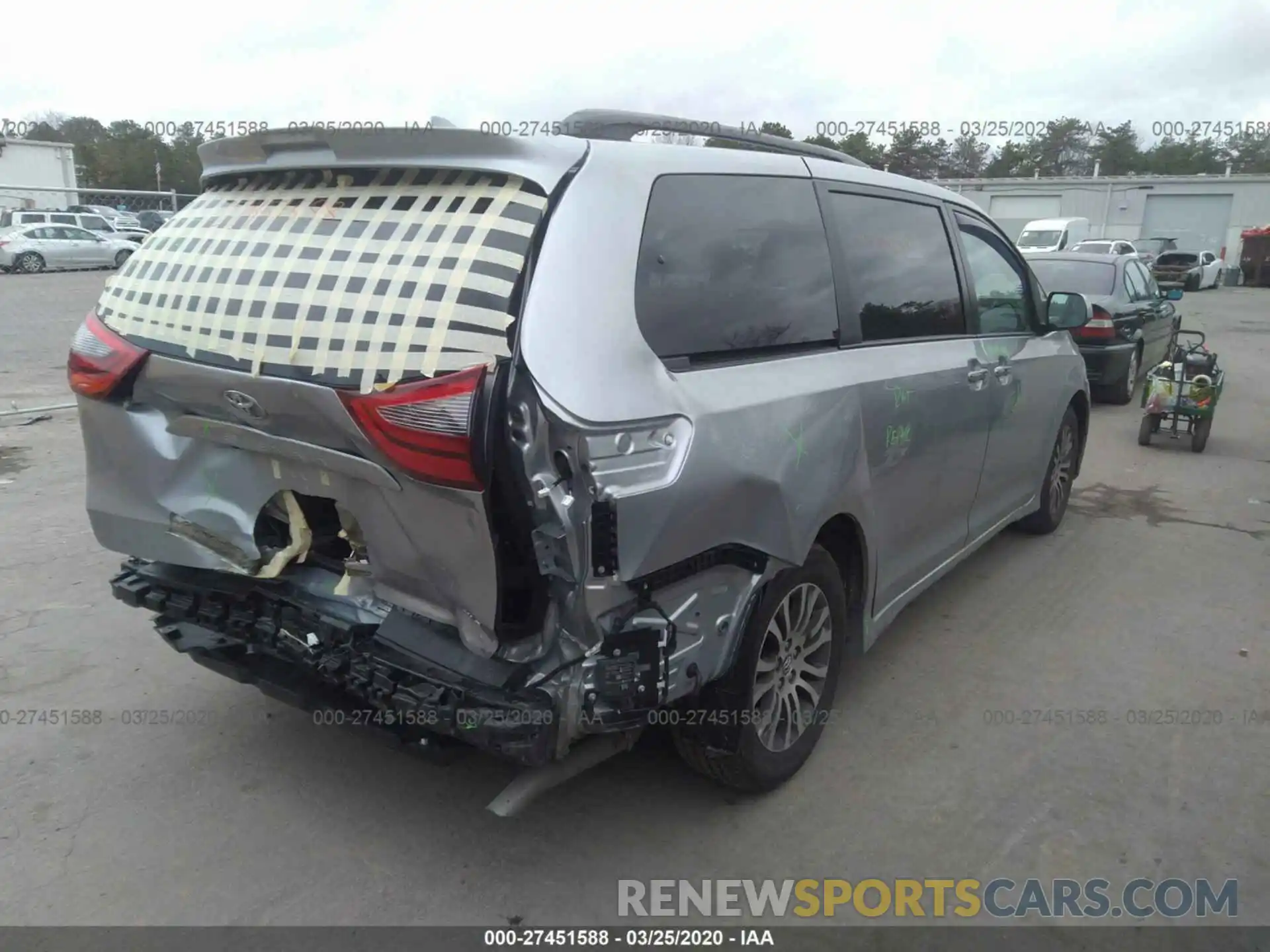 4 Фотография поврежденного автомобиля 5TDYZ3DC8LS048555 TOYOTA SIENNA 2020