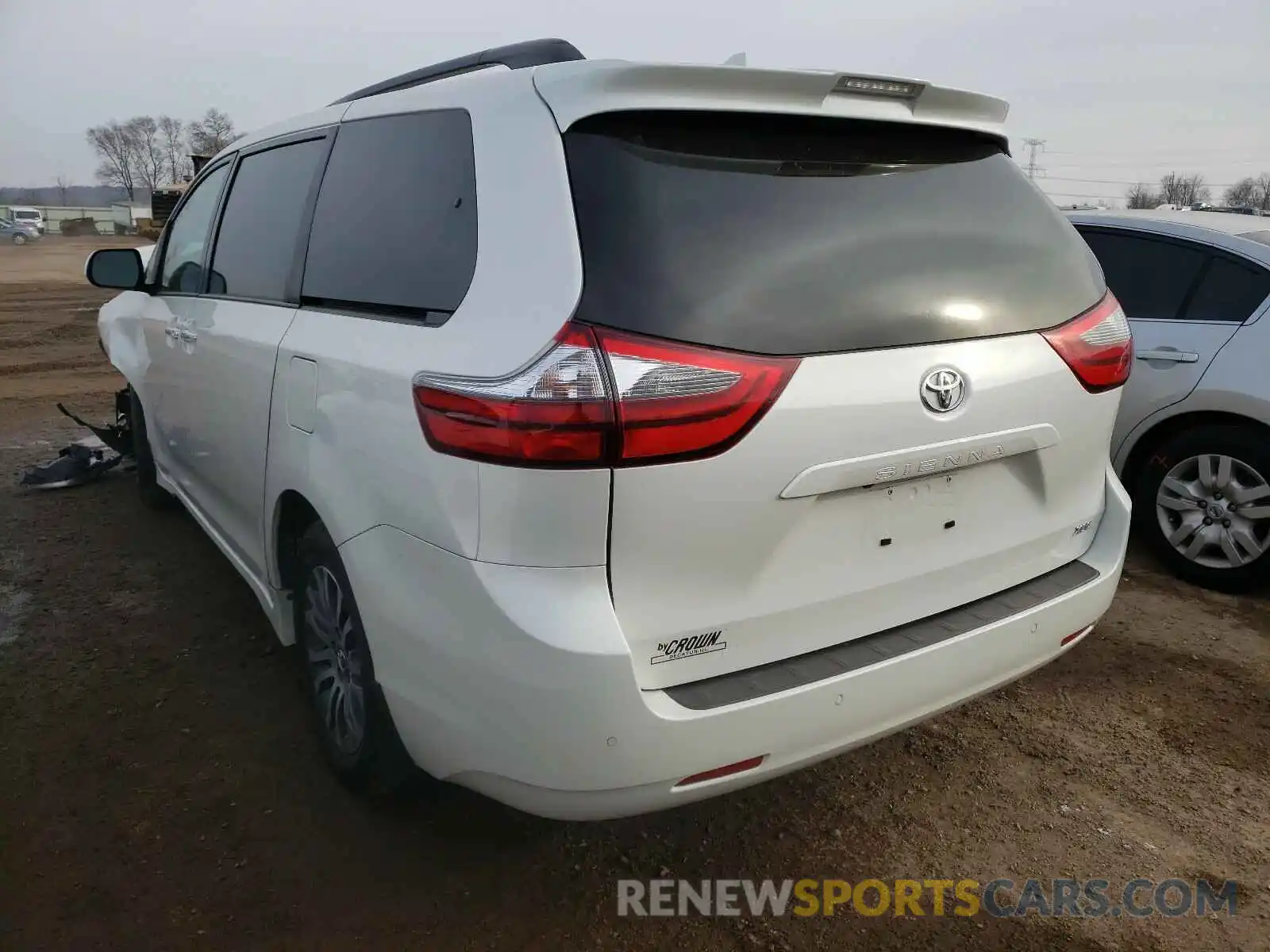 3 Photograph of a damaged car 5TDYZ3DC8LS055084 TOYOTA SIENNA 2020