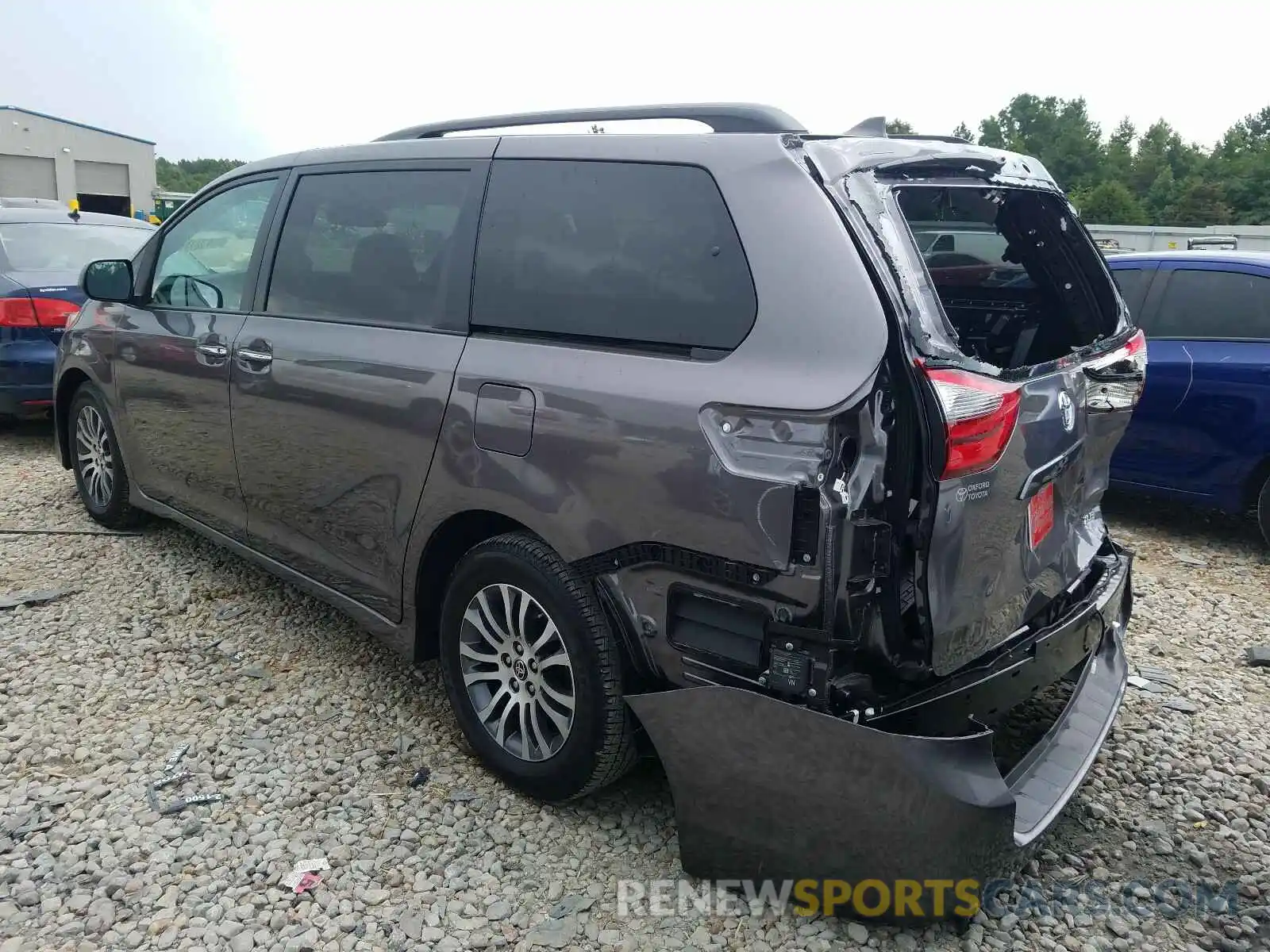 3 Photograph of a damaged car 5TDYZ3DC8LS057403 TOYOTA SIENNA 2020