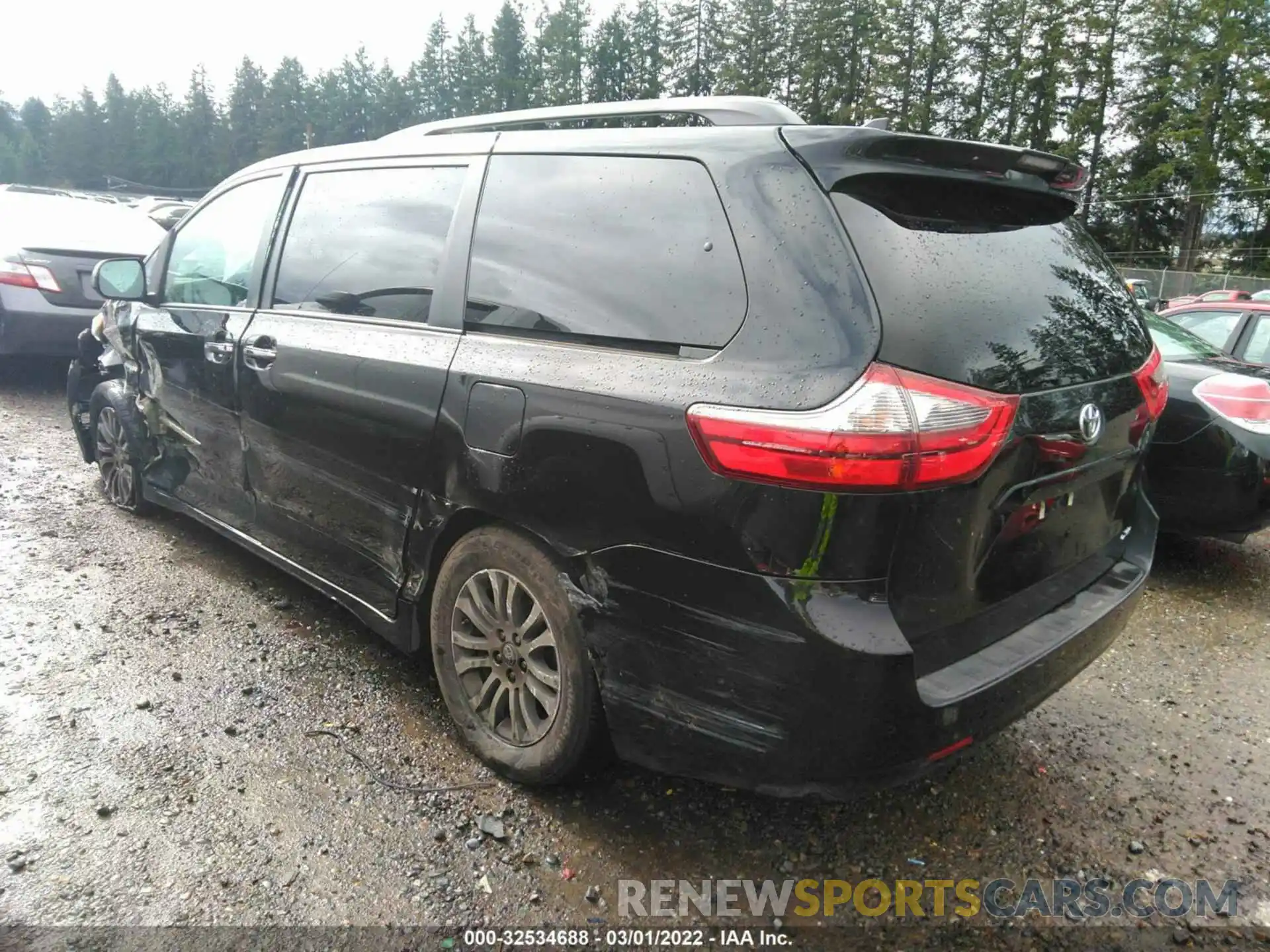 3 Фотография поврежденного автомобиля 5TDYZ3DC8LS057658 TOYOTA SIENNA 2020