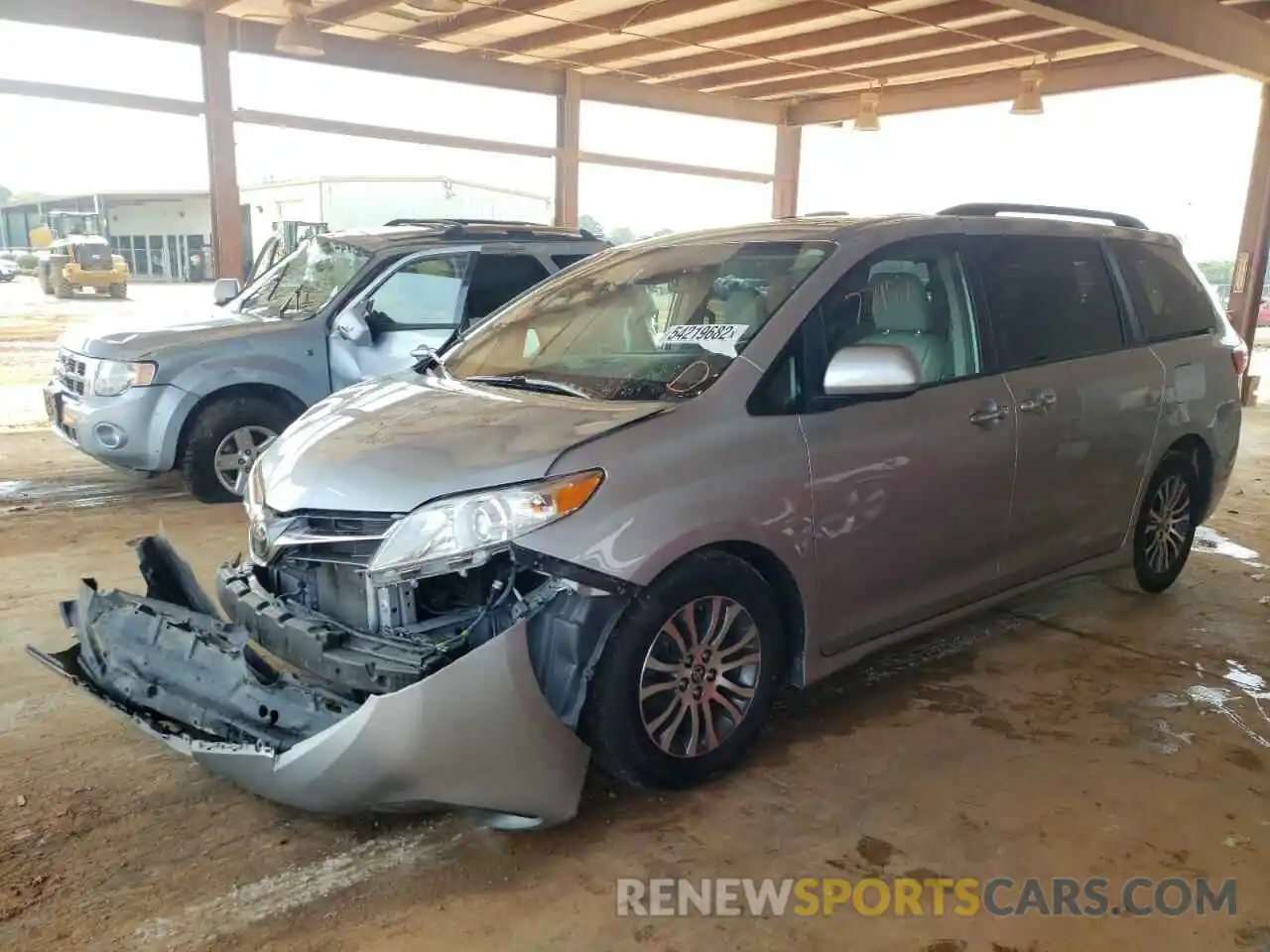 2 Photograph of a damaged car 5TDYZ3DC8LS070068 TOYOTA SIENNA 2020