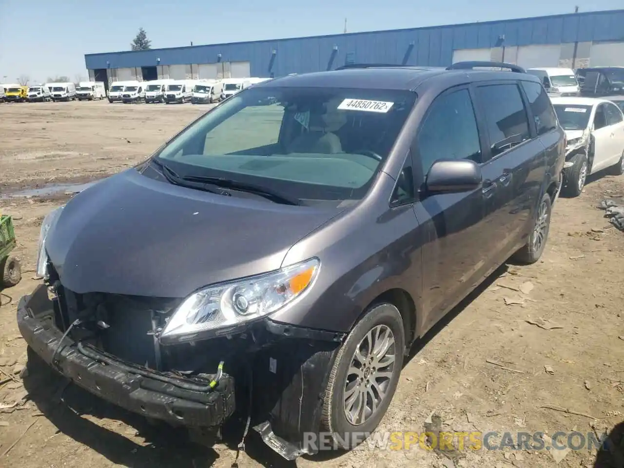 2 Photograph of a damaged car 5TDYZ3DC8LS078526 TOYOTA SIENNA 2020