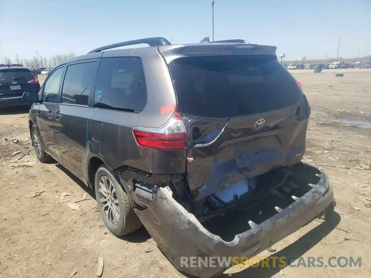 3 Photograph of a damaged car 5TDYZ3DC8LS078526 TOYOTA SIENNA 2020