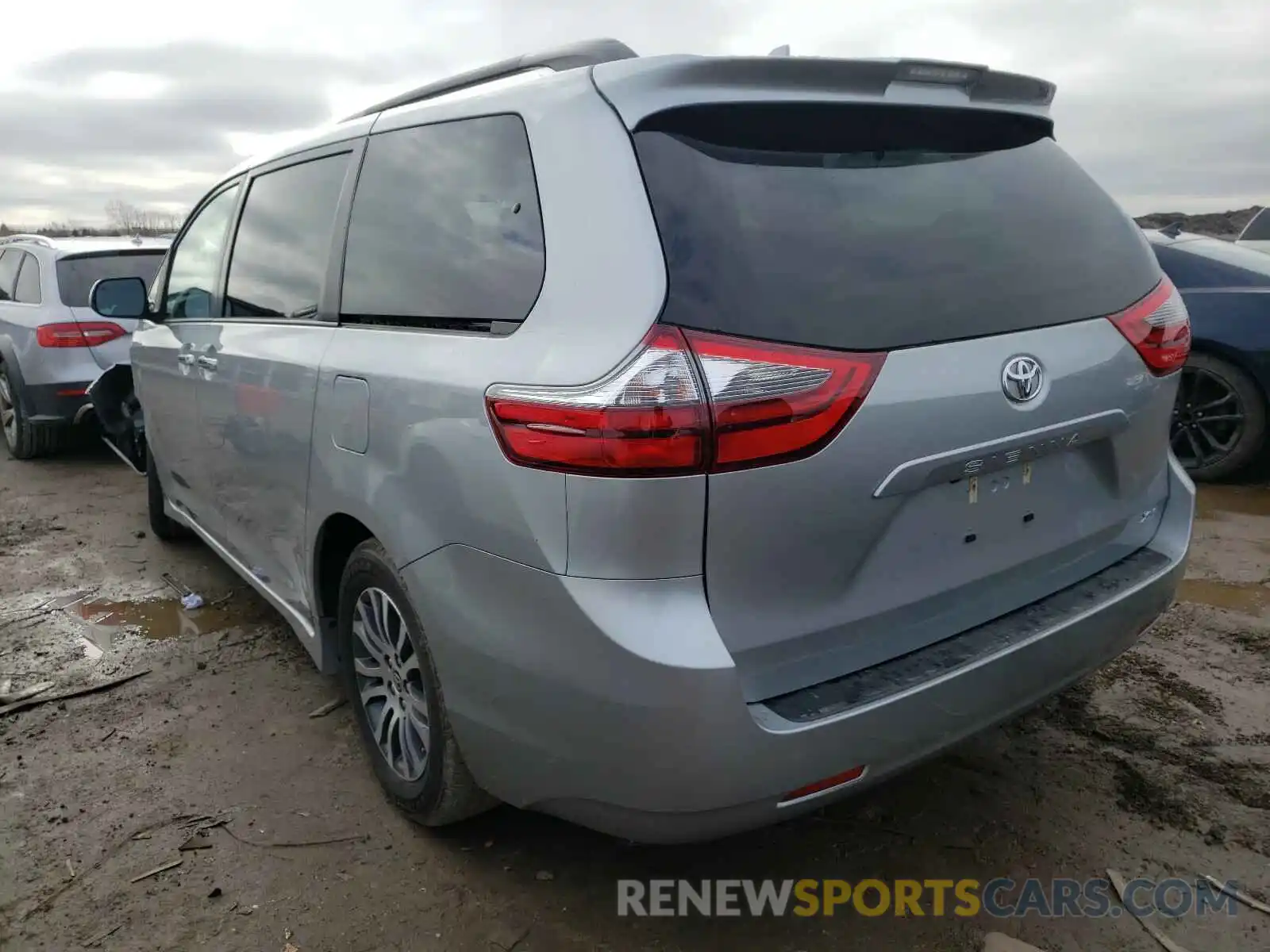 3 Photograph of a damaged car 5TDYZ3DC8LS079787 TOYOTA SIENNA 2020