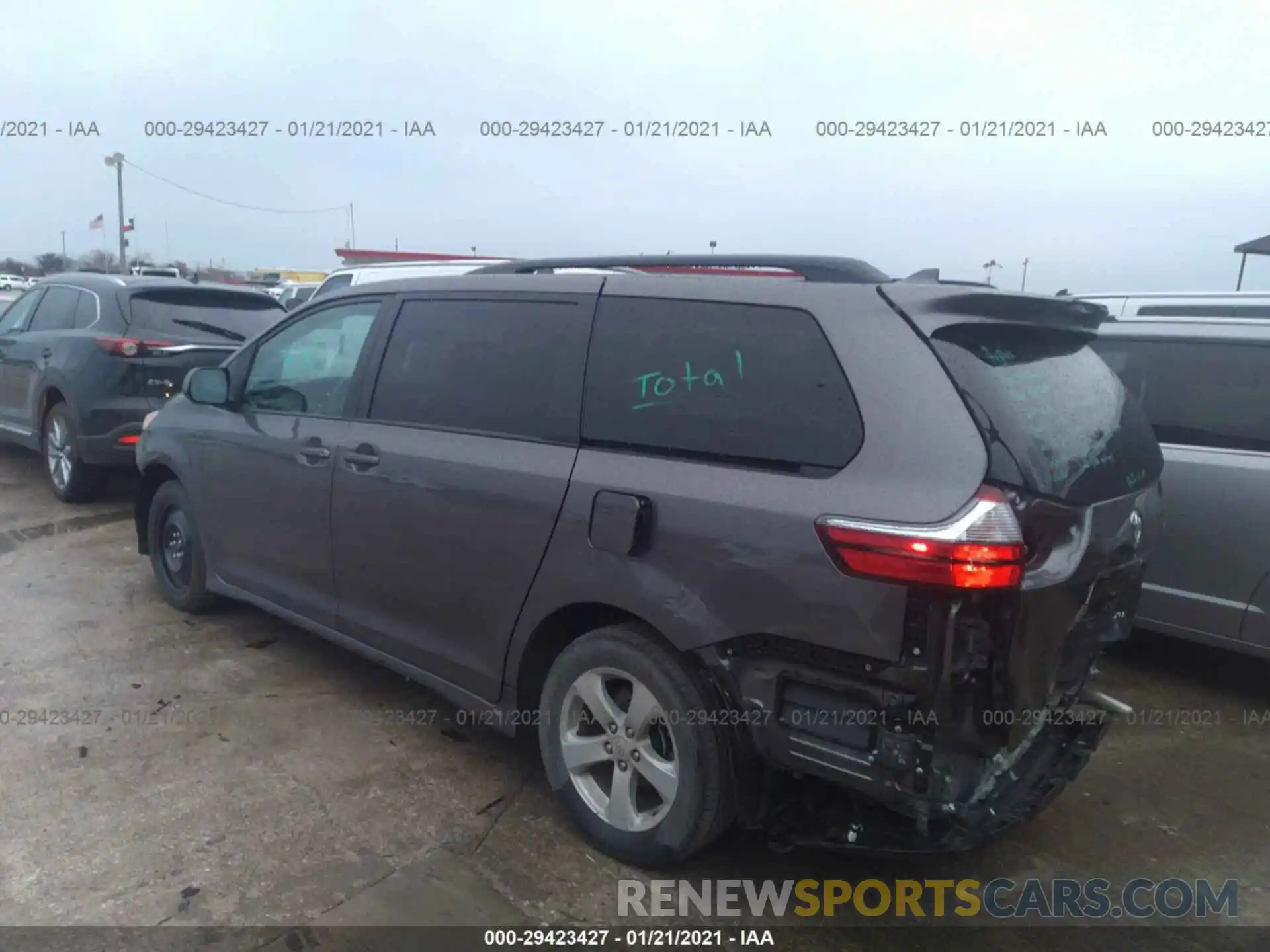 3 Фотография поврежденного автомобиля 5TDYZ3DC8LS086139 TOYOTA SIENNA 2020