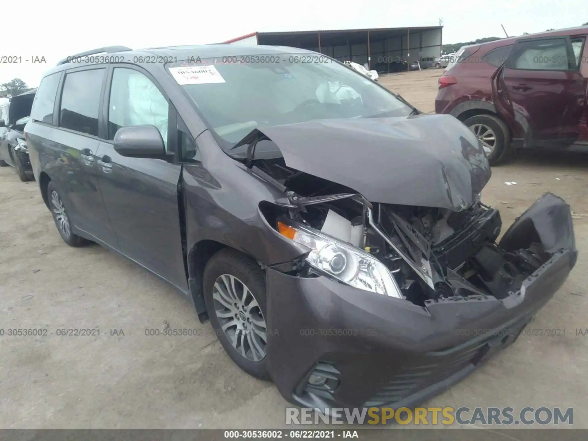 1 Photograph of a damaged car 5TDYZ3DC8LS086187 TOYOTA SIENNA 2020