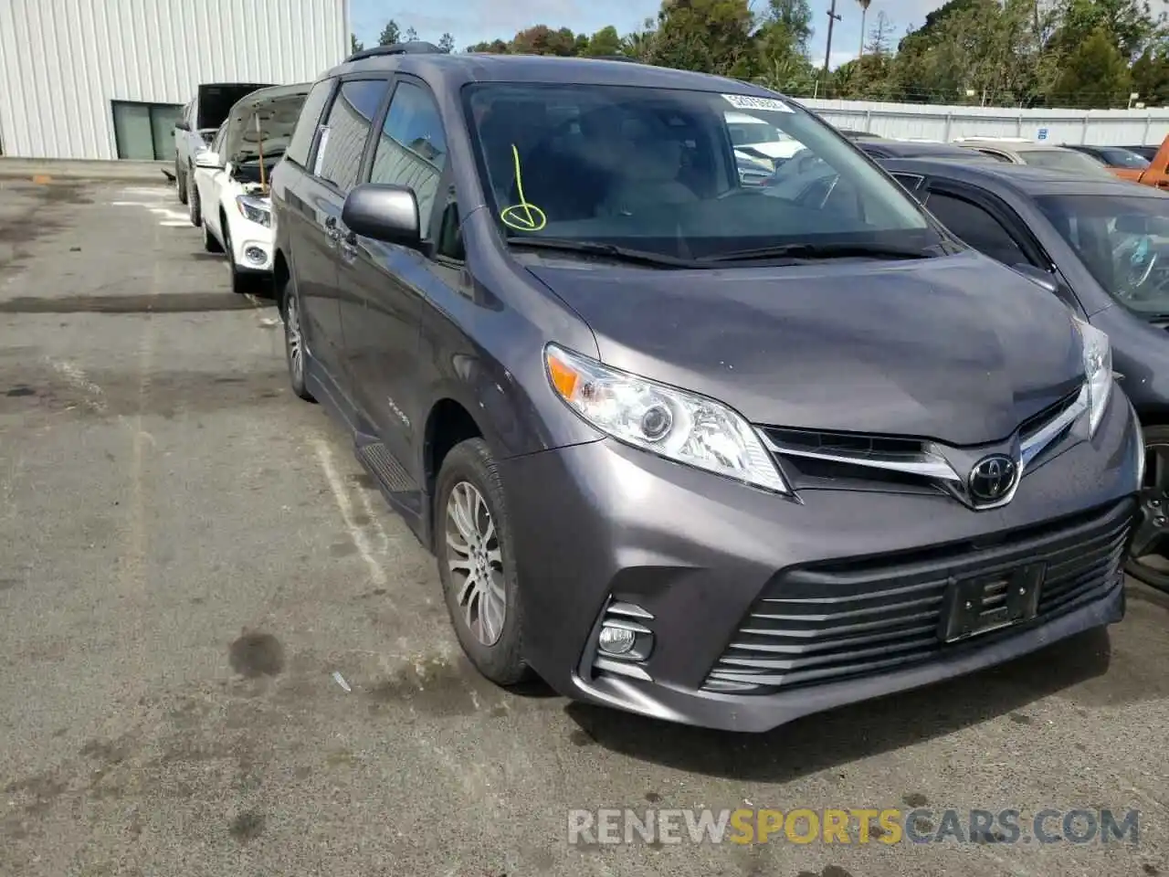 1 Photograph of a damaged car 5TDYZ3DC9LS045275 TOYOTA SIENNA 2020