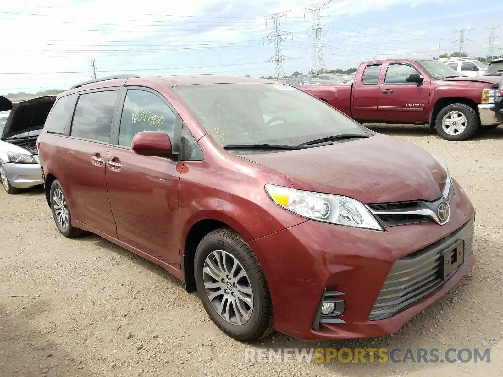 1 Photograph of a damaged car 5TDYZ3DC9LS047558 TOYOTA SIENNA 2020