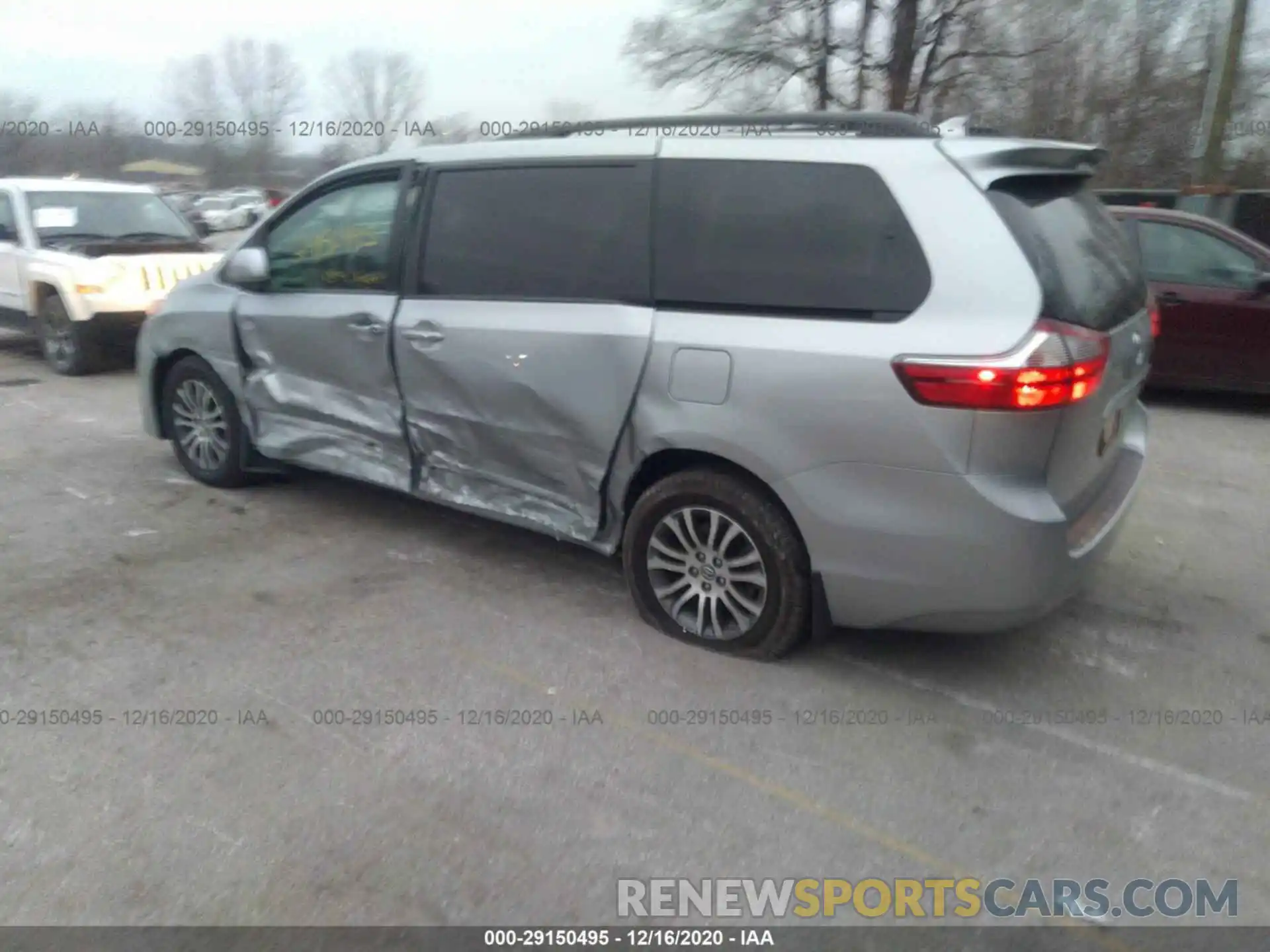 3 Photograph of a damaged car 5TDYZ3DC9LS049598 TOYOTA SIENNA 2020