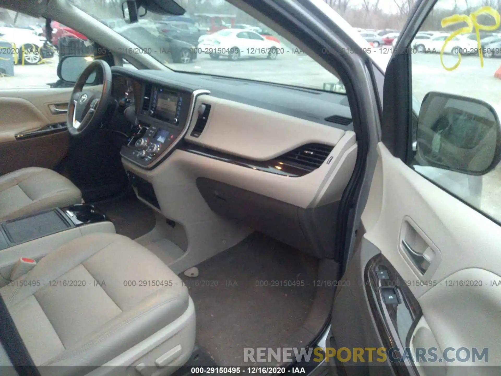 5 Photograph of a damaged car 5TDYZ3DC9LS049598 TOYOTA SIENNA 2020