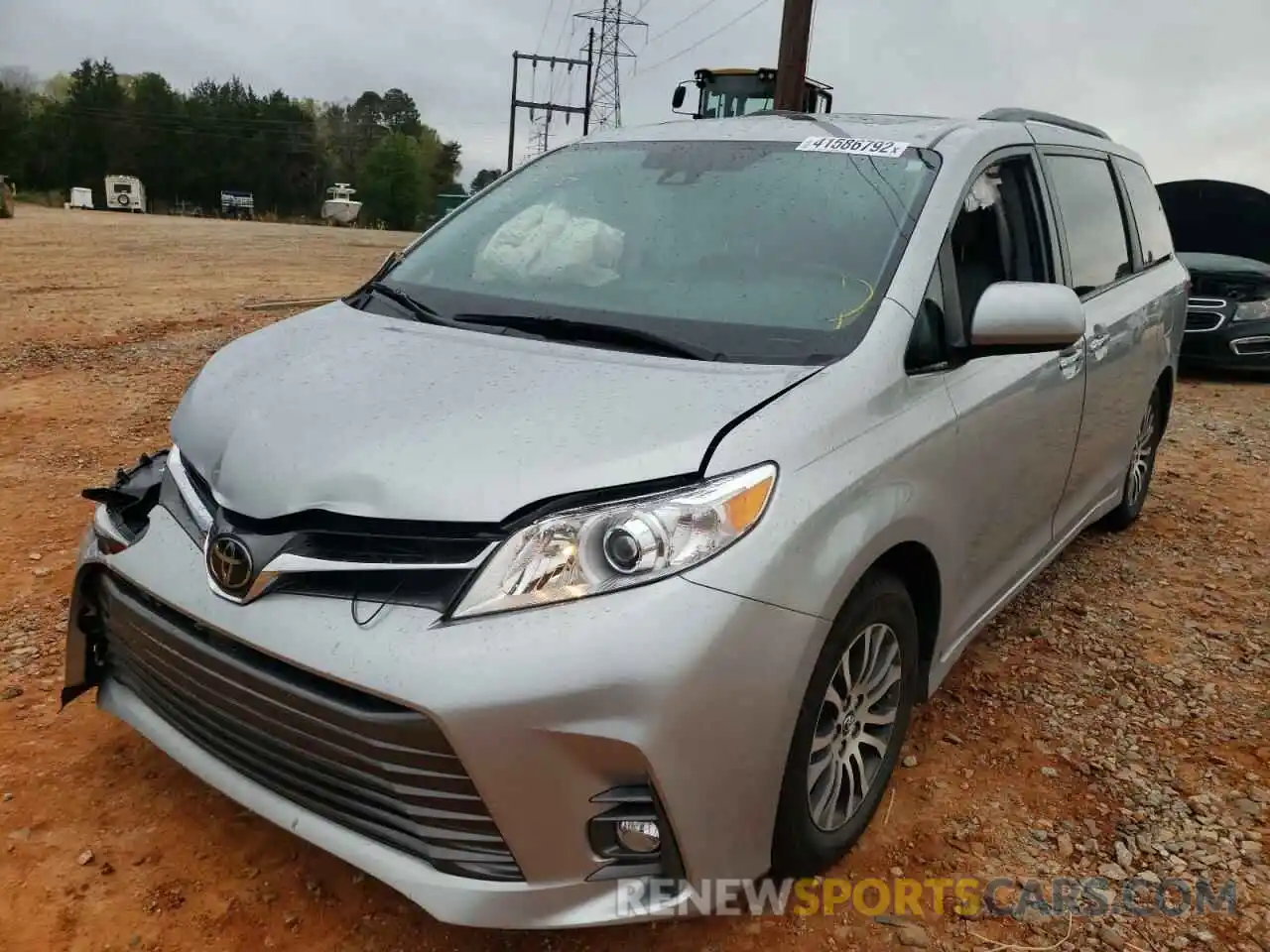 2 Photograph of a damaged car 5TDYZ3DC9LS051660 TOYOTA SIENNA 2020