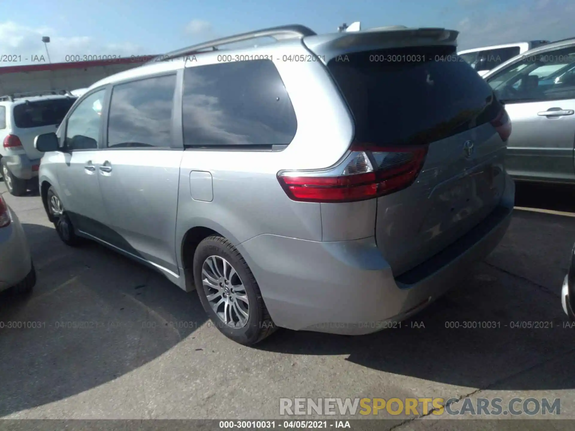 3 Фотография поврежденного автомобиля 5TDYZ3DC9LS053974 TOYOTA SIENNA 2020