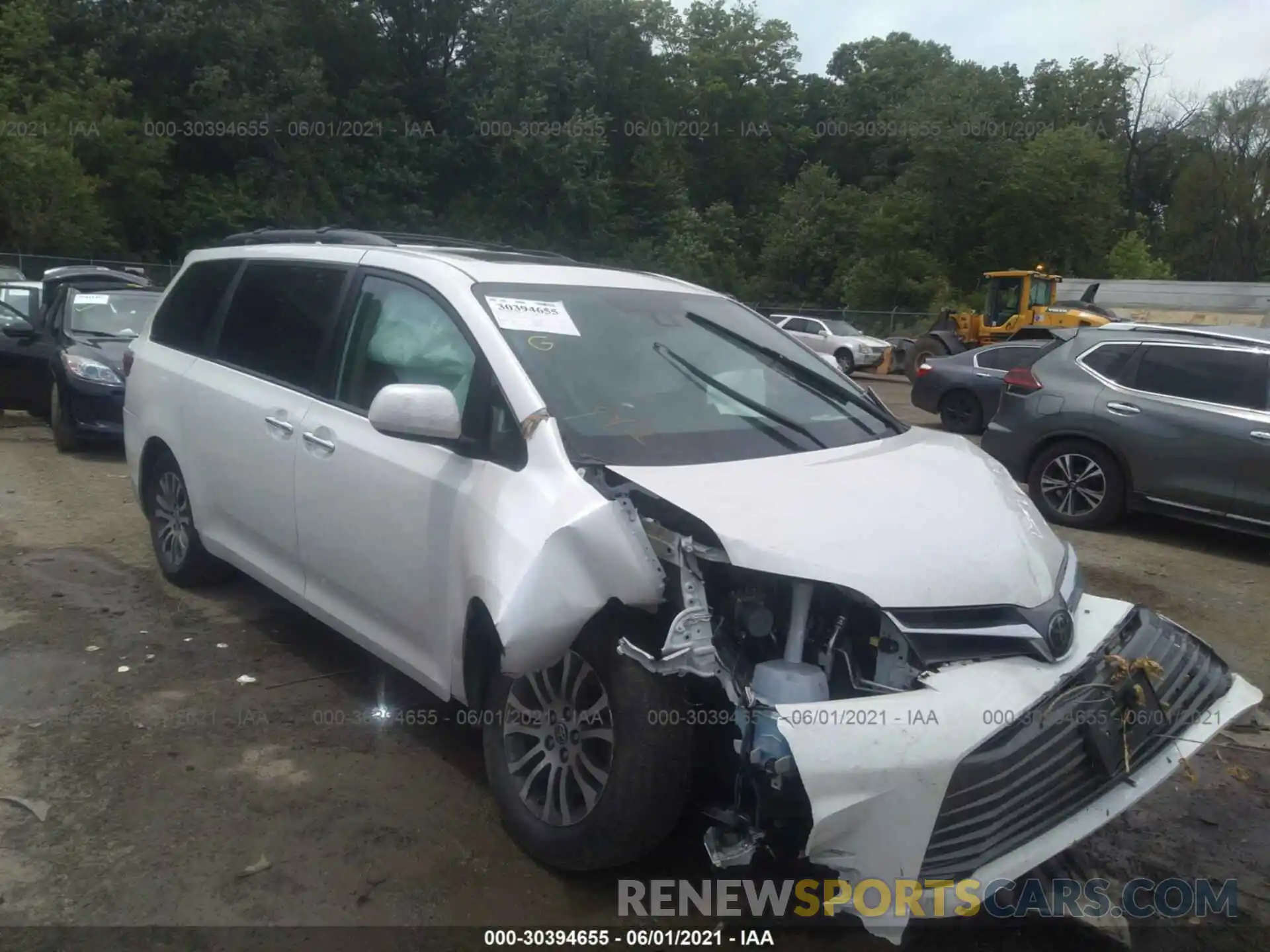 1 Photograph of a damaged car 5TDYZ3DC9LS057779 TOYOTA SIENNA 2020