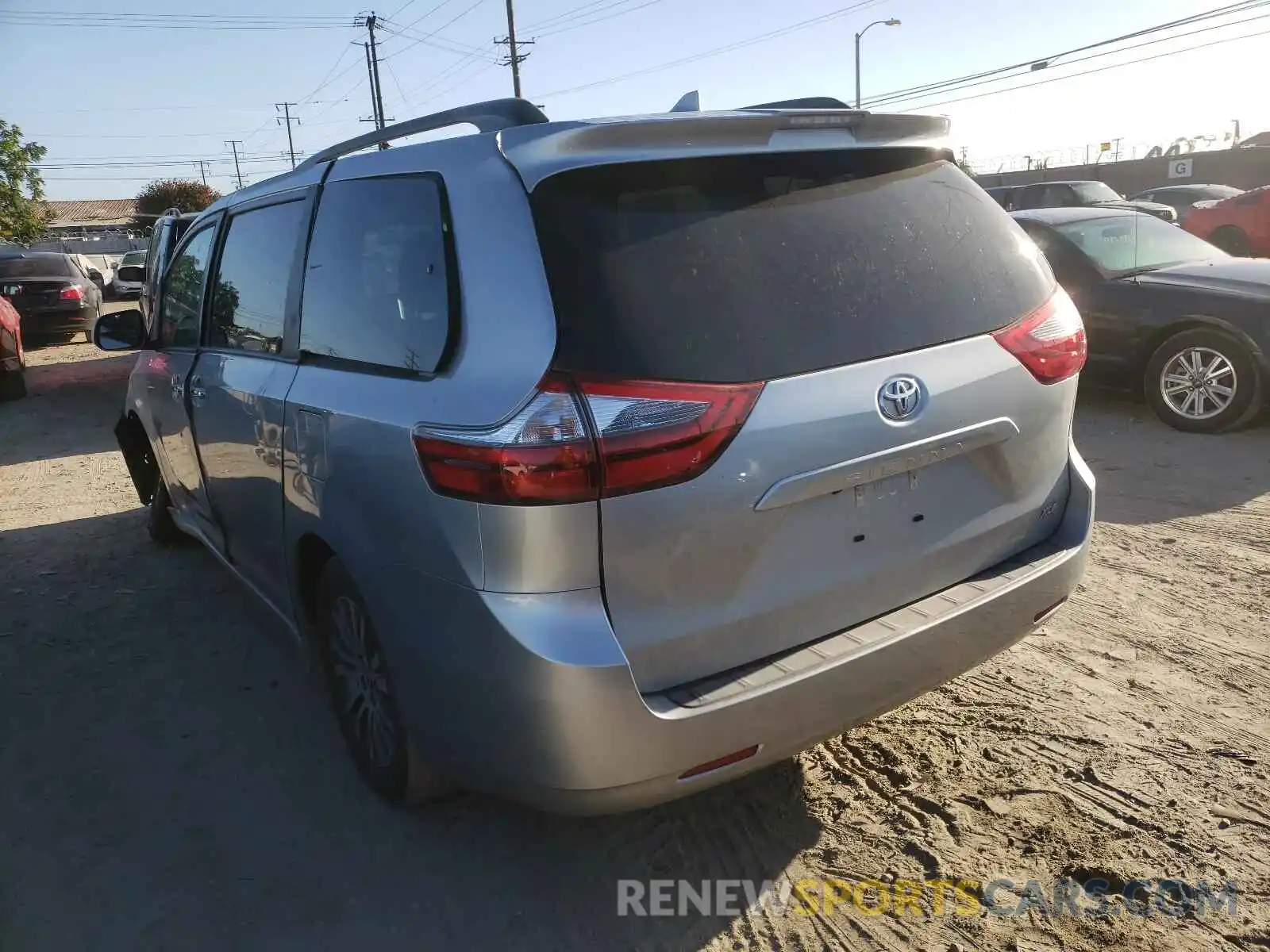 3 Фотография поврежденного автомобиля 5TDYZ3DC9LS063873 TOYOTA SIENNA 2020