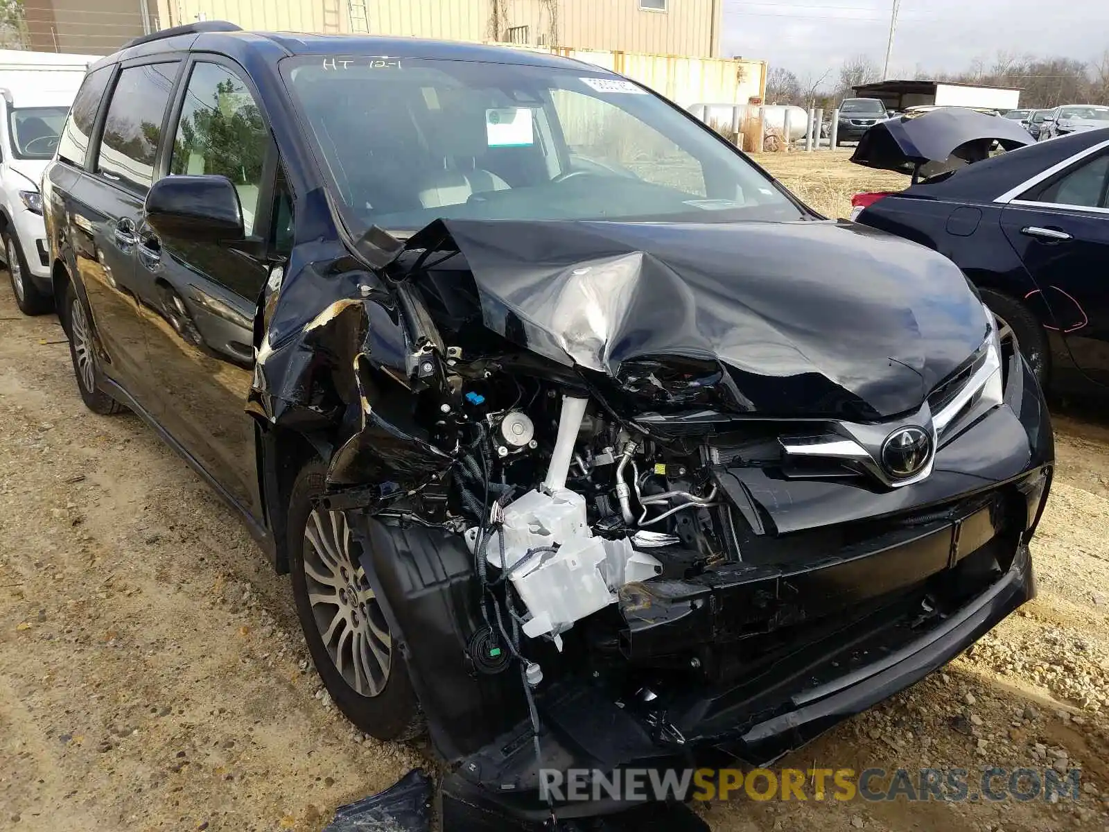 1 Photograph of a damaged car 5TDYZ3DC9LS067180 TOYOTA SIENNA 2020