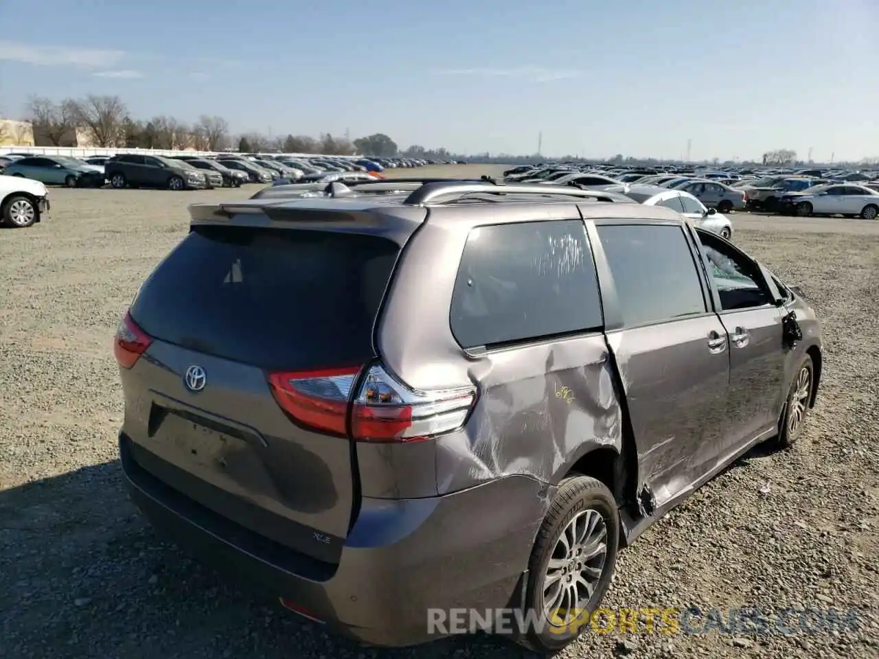 4 Фотография поврежденного автомобиля 5TDYZ3DC9LS073139 TOYOTA SIENNA 2020