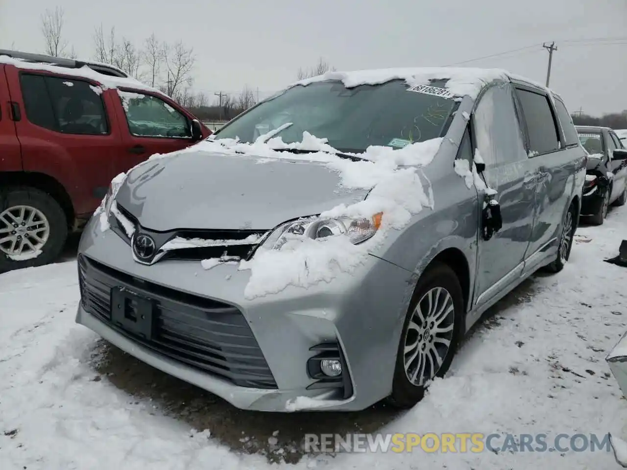 2 Photograph of a damaged car 5TDYZ3DC9LS080706 TOYOTA SIENNA 2020