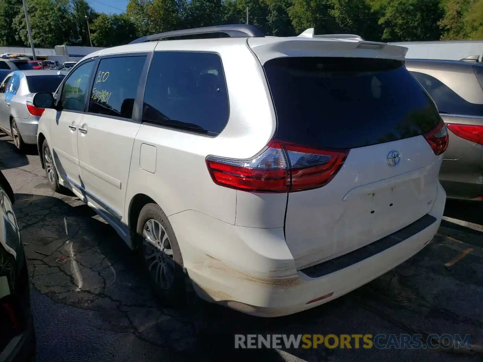 3 Фотография поврежденного автомобиля 5TDYZ3DCXLS021244 TOYOTA SIENNA 2020