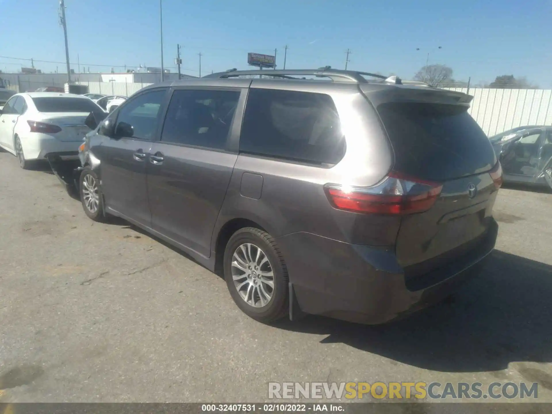 3 Фотография поврежденного автомобиля 5TDYZ3DCXLS021356 TOYOTA SIENNA 2020